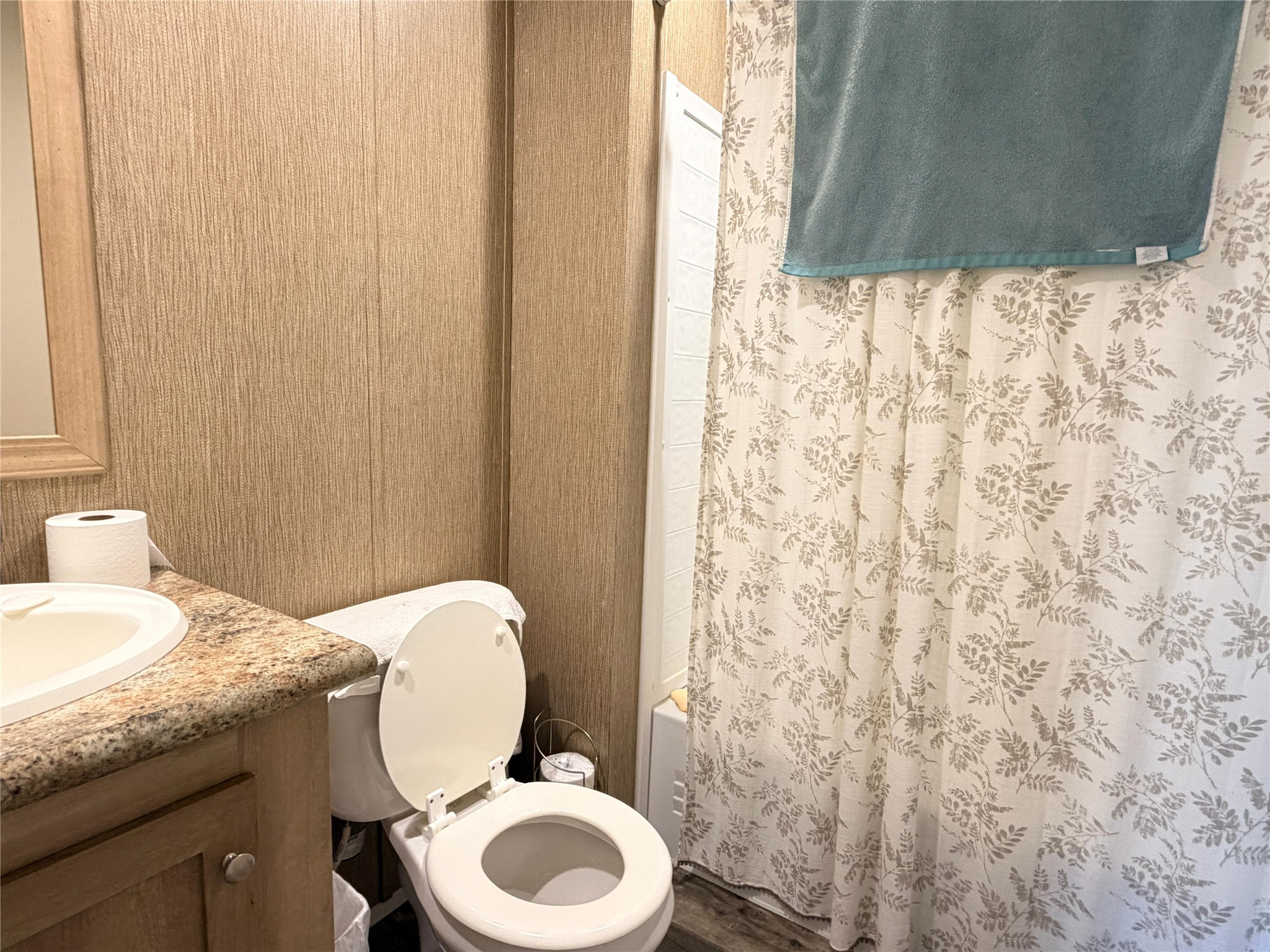13700 Burnett Road Property Photo 7