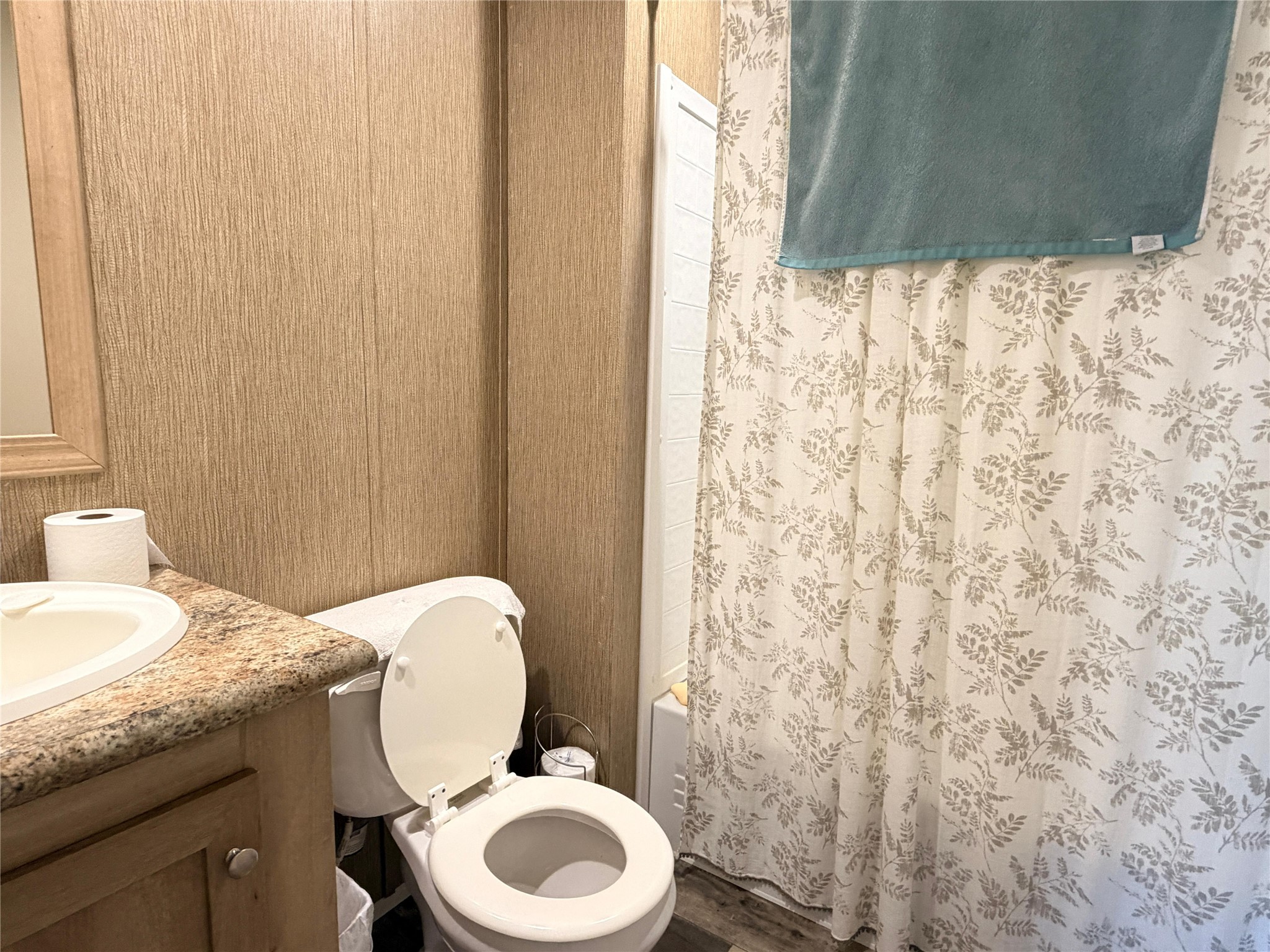 13700 Burnett Road Property Photo 11