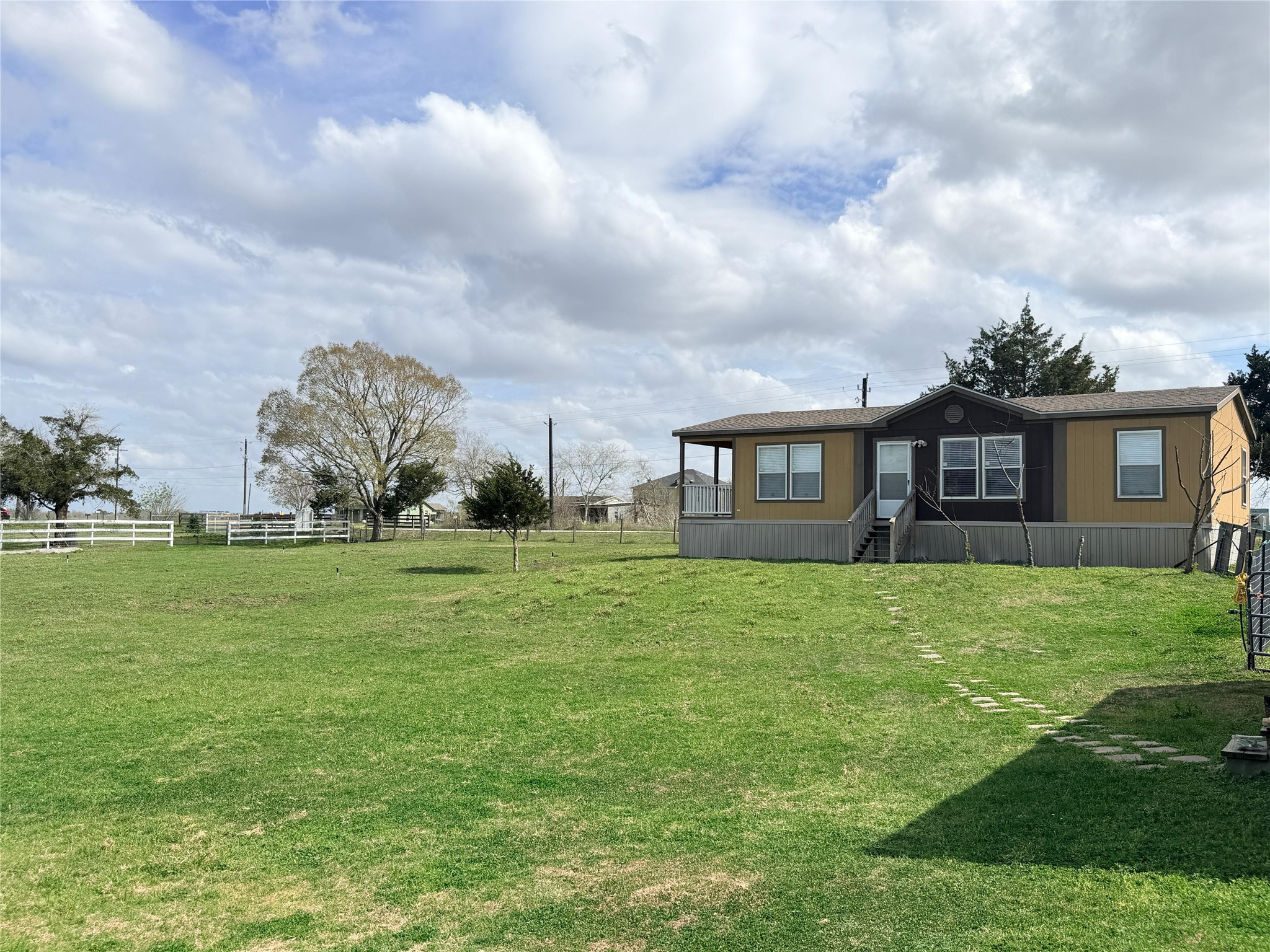 13700 Burnett Road Property Photo 19