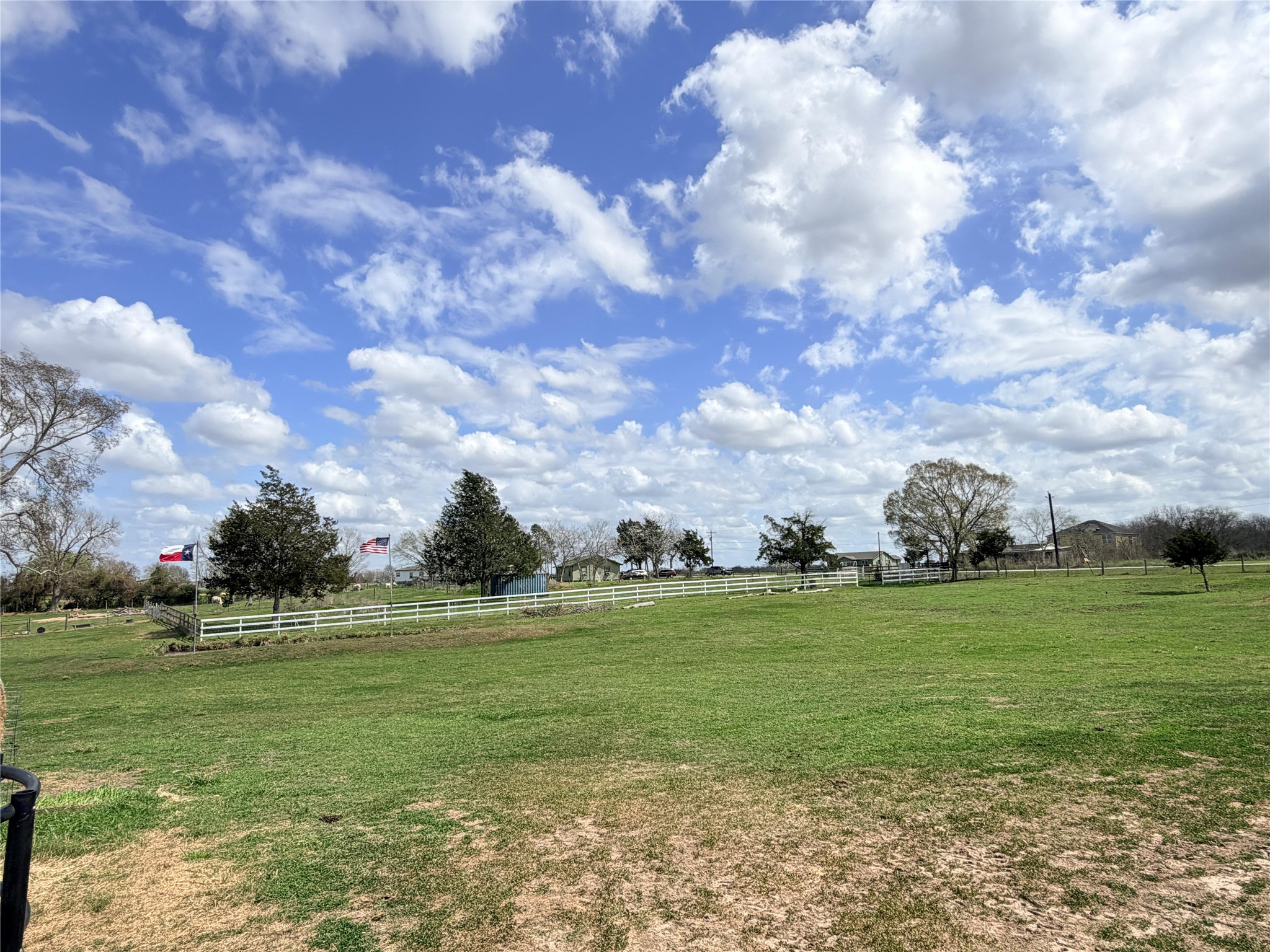 13700 Burnett Road Property Photo 30