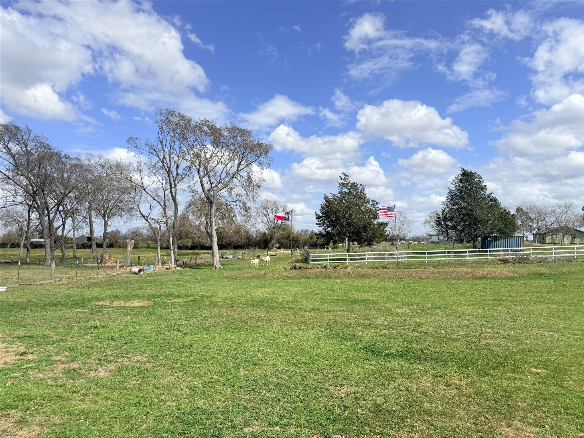 13700 Burnett Road Property Photo 36