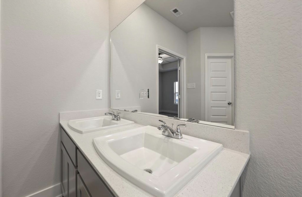 4429 Ibiza Atreet Property Photo 19