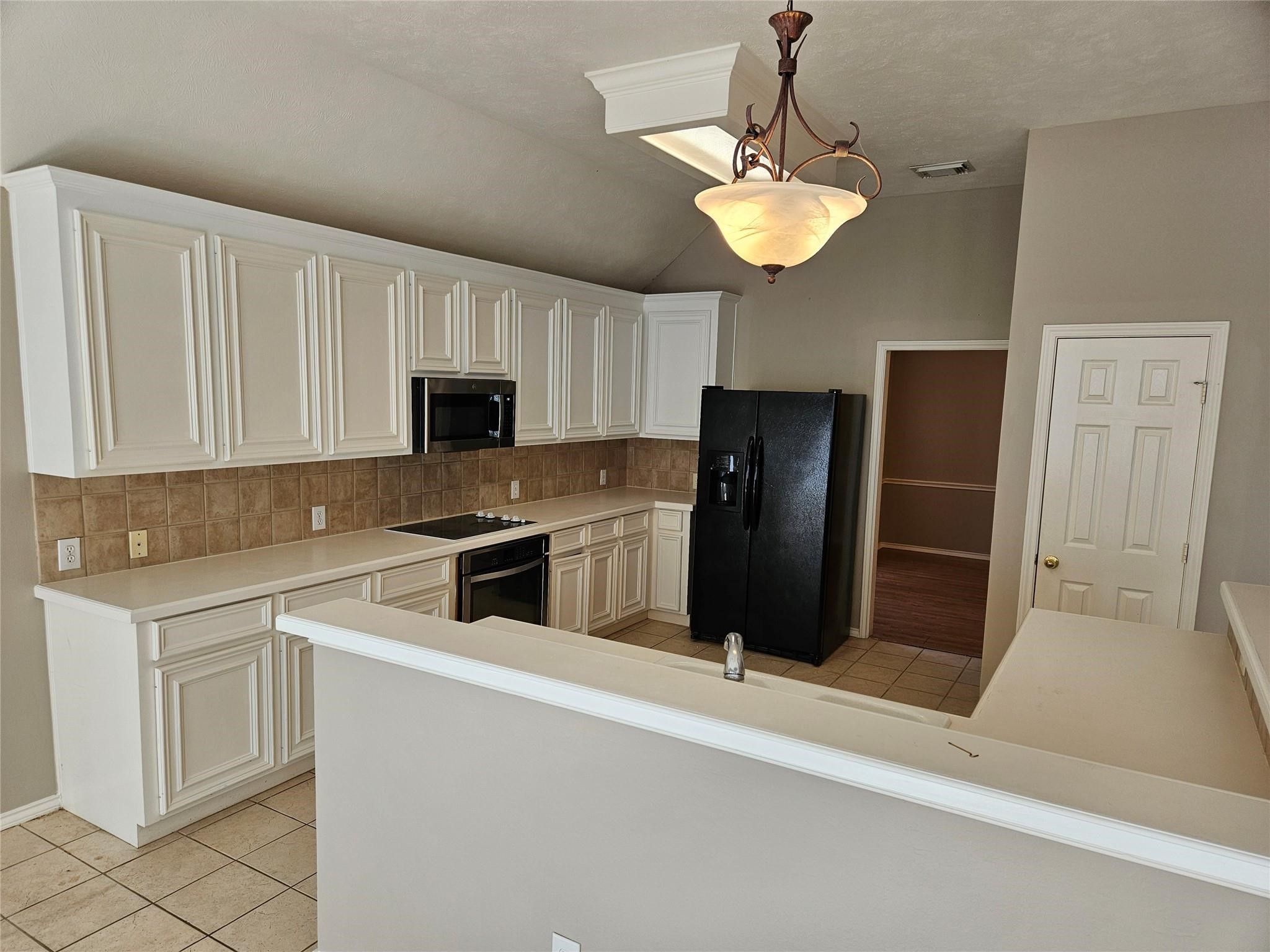 4434 Grove Park Drive Property Photo 8