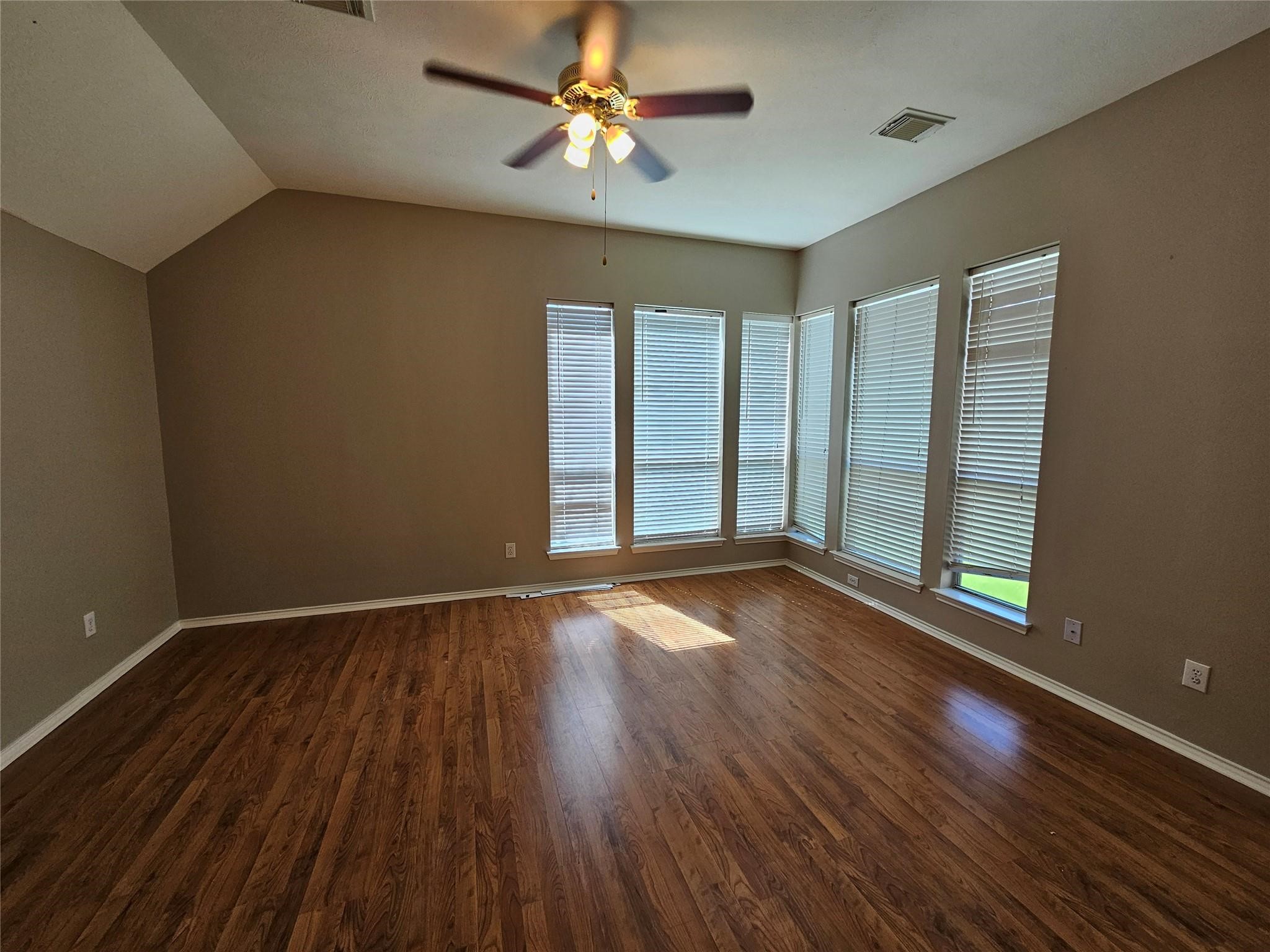 4434 Grove Park Drive Property Photo 13