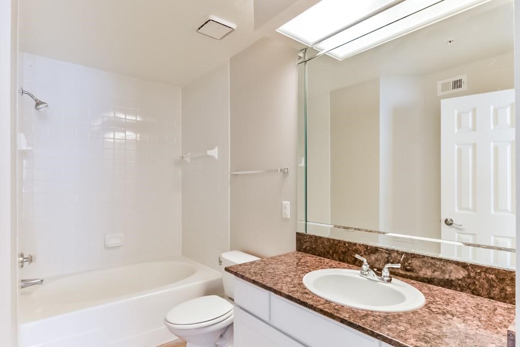 3231 Allen Parkway 6307 Property Photo 29