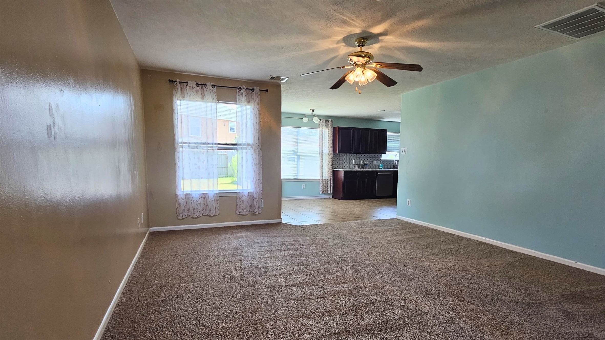 19743 Adelaide Meadows Drive Property Photo 6