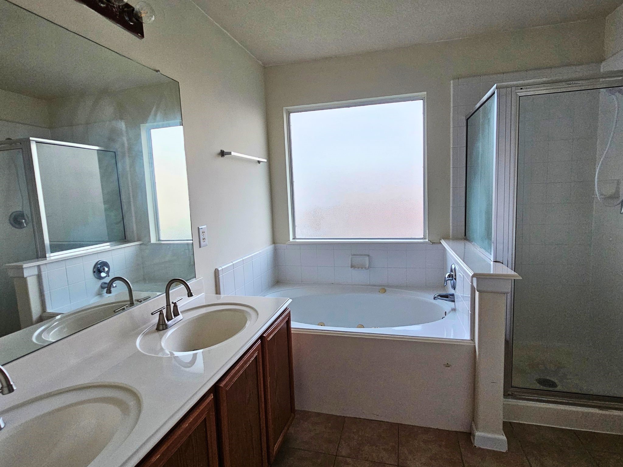 19743 Adelaide Meadows Drive Property Photo 16