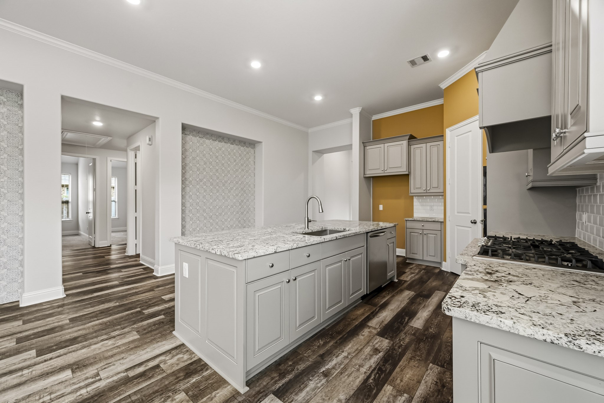 1503 Graystone Hills Drive Property Photo 8