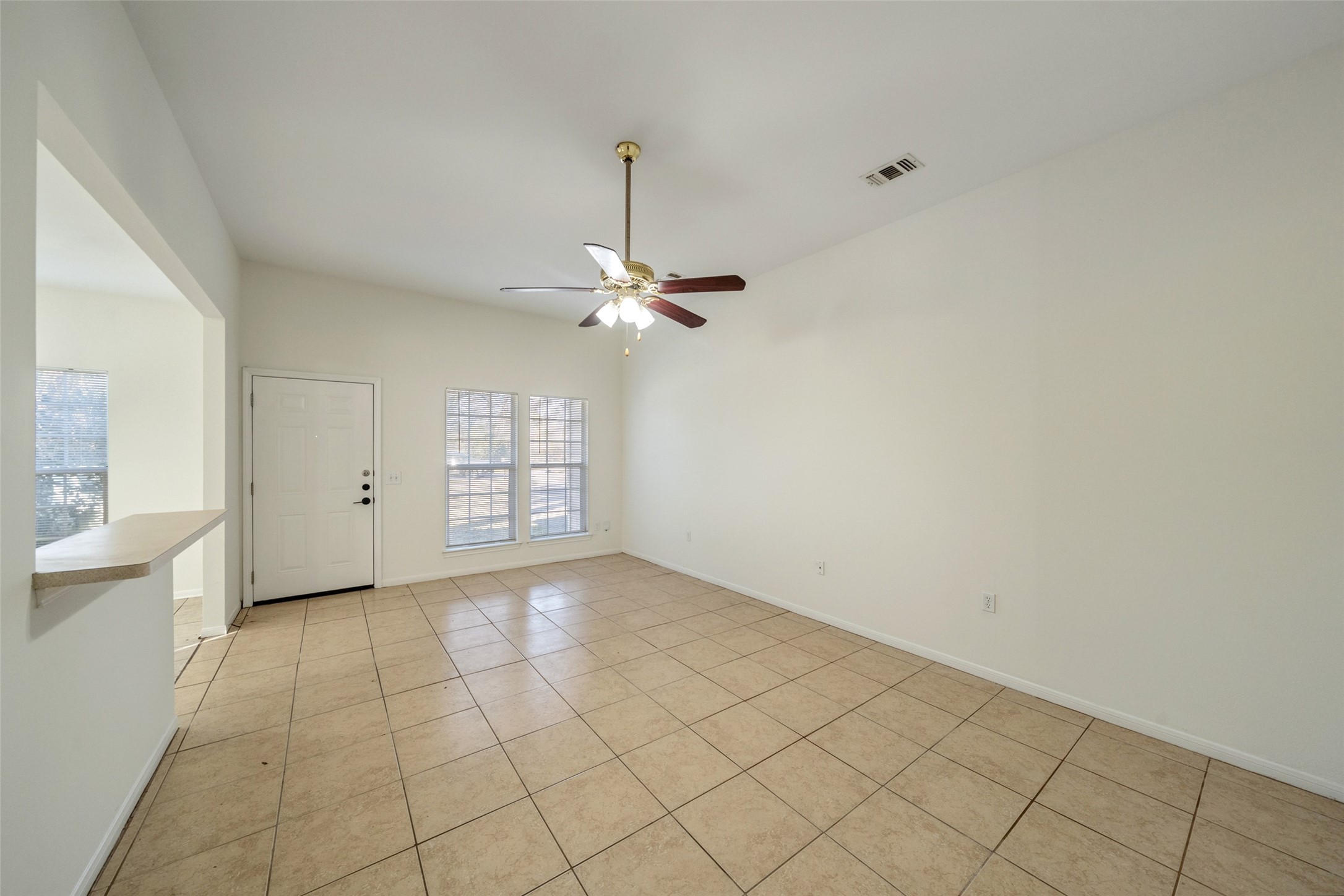 5502 Finch Street B Property Photo 4