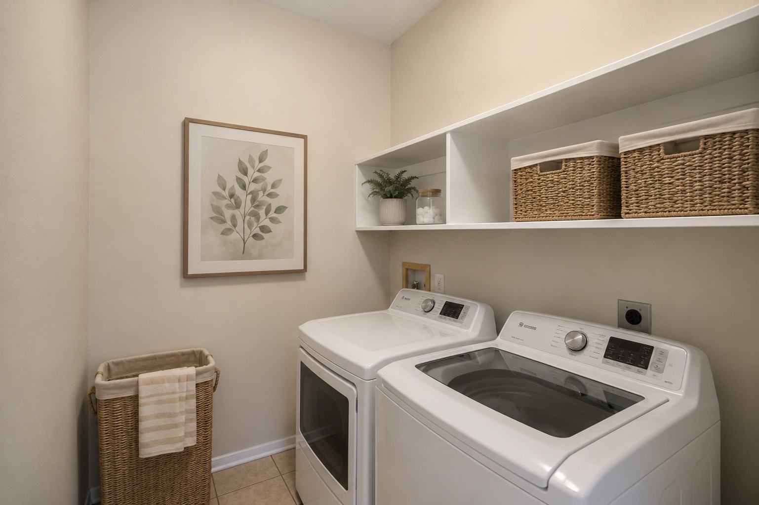 5502 Finch Street B Property Photo 14