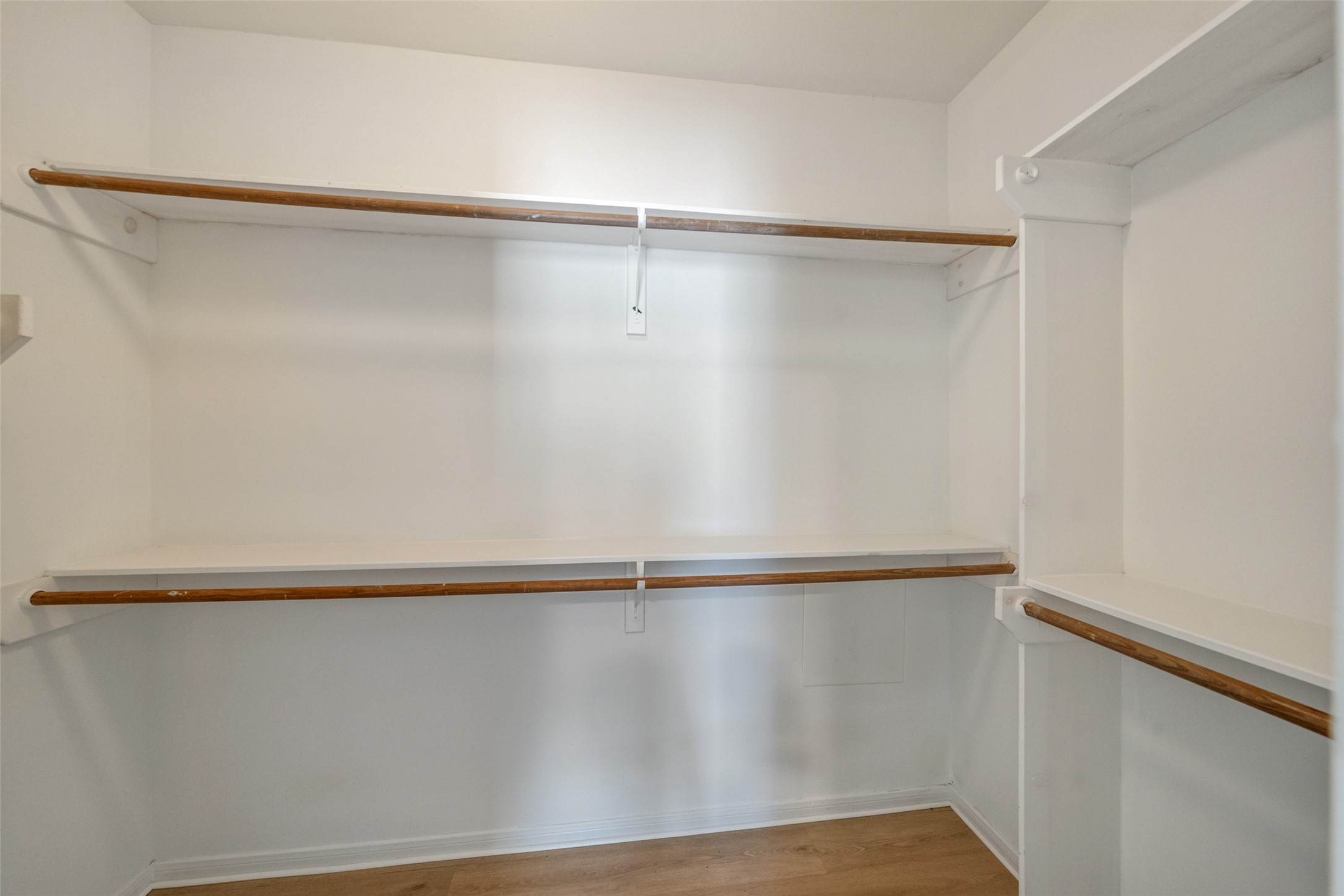 5502 Finch Street B Property Photo 22