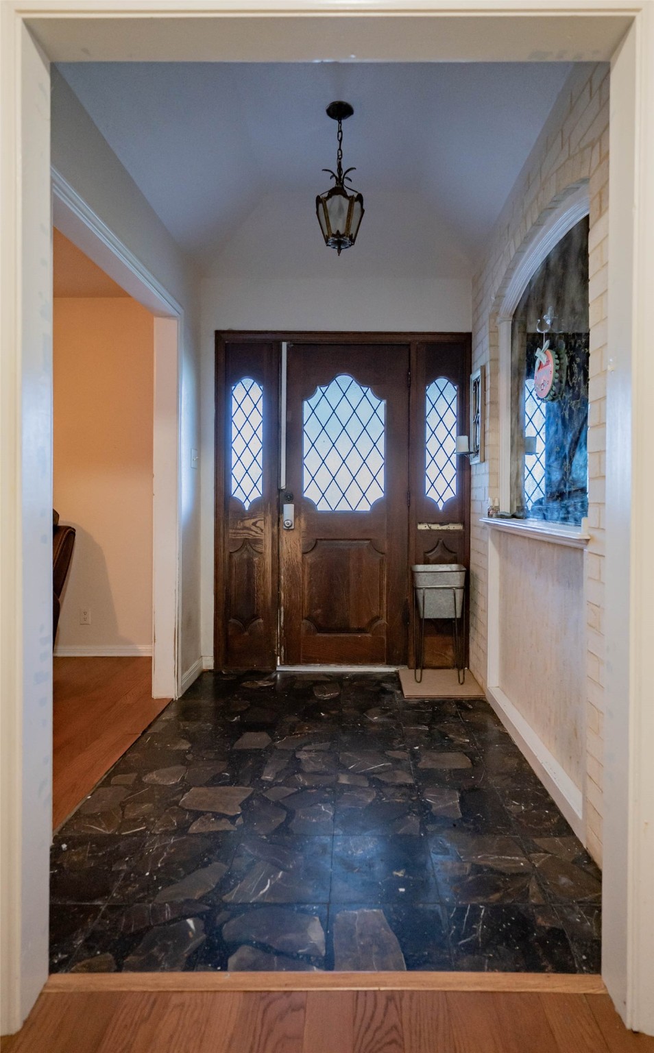 1856 Acacia Circle Property Photo 2