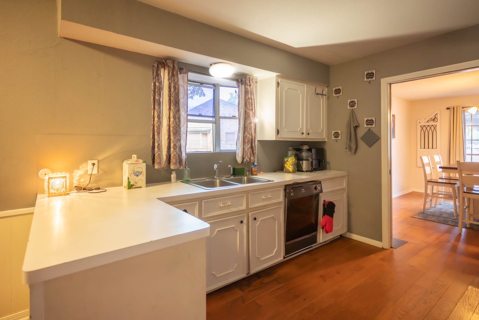 1856 Acacia Circle Property Photo 7