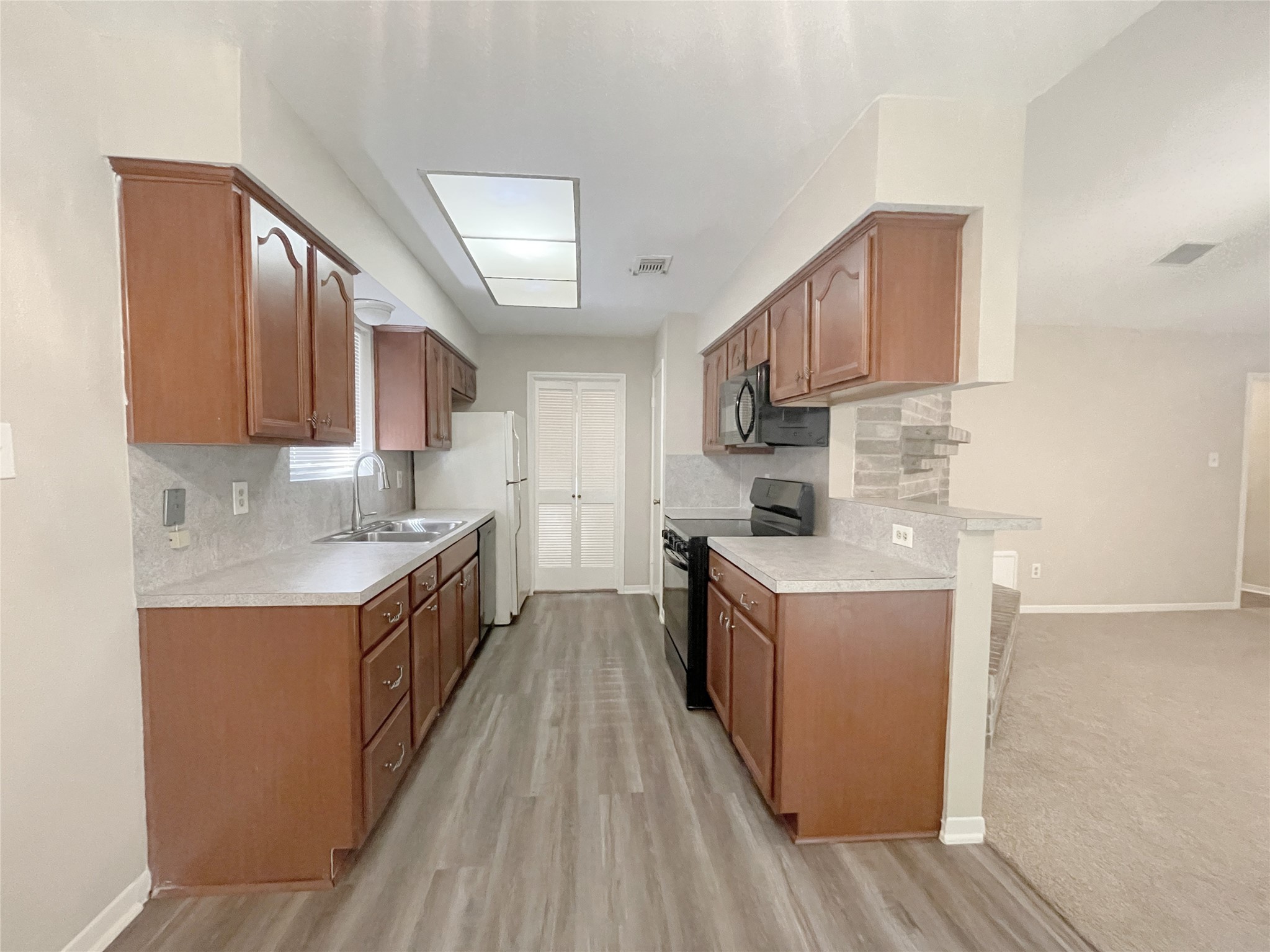 13 N Deerfoot Circle Property Photo 9