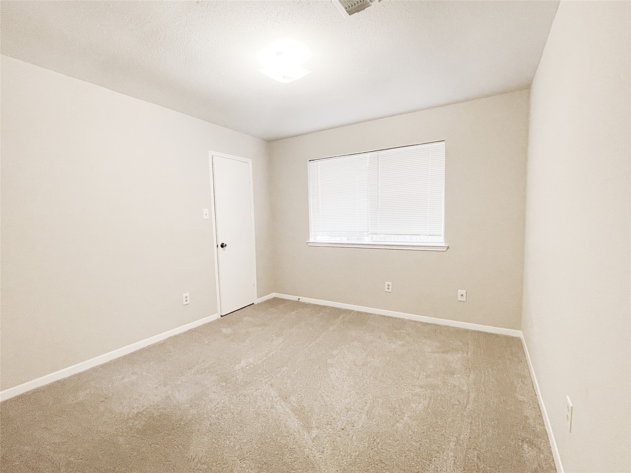 13 N Deerfoot Circle Property Photo 16