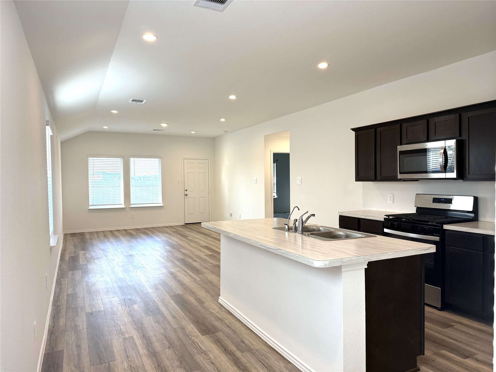 1111 Tempranillo Way Property Photo 3