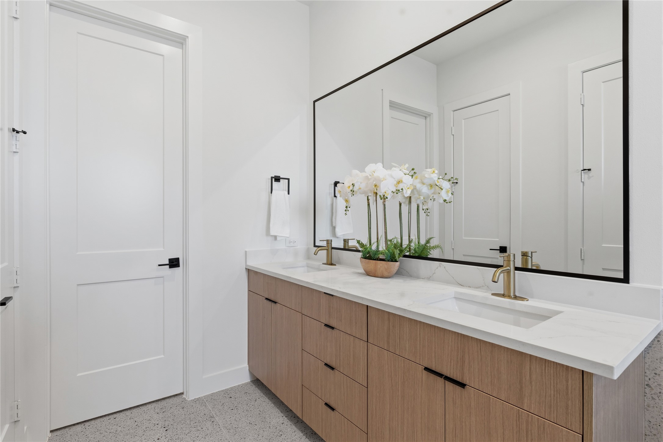 4610 & 4608 A/b Gunter Street Property Photo 20