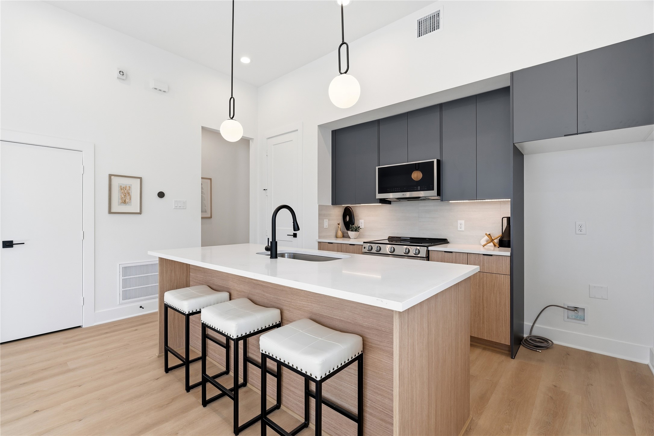 4610 & 4608 A/b Gunter Street Property Photo 34