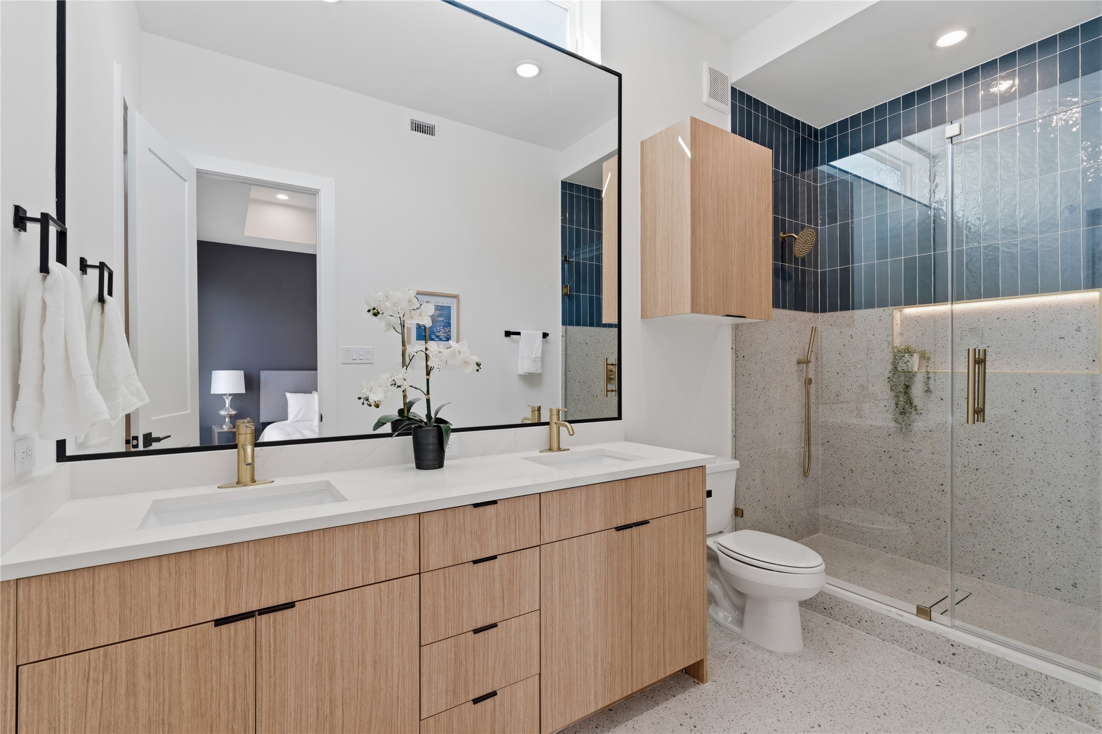 4610 & 4608 A/b Gunter Street Property Photo 36