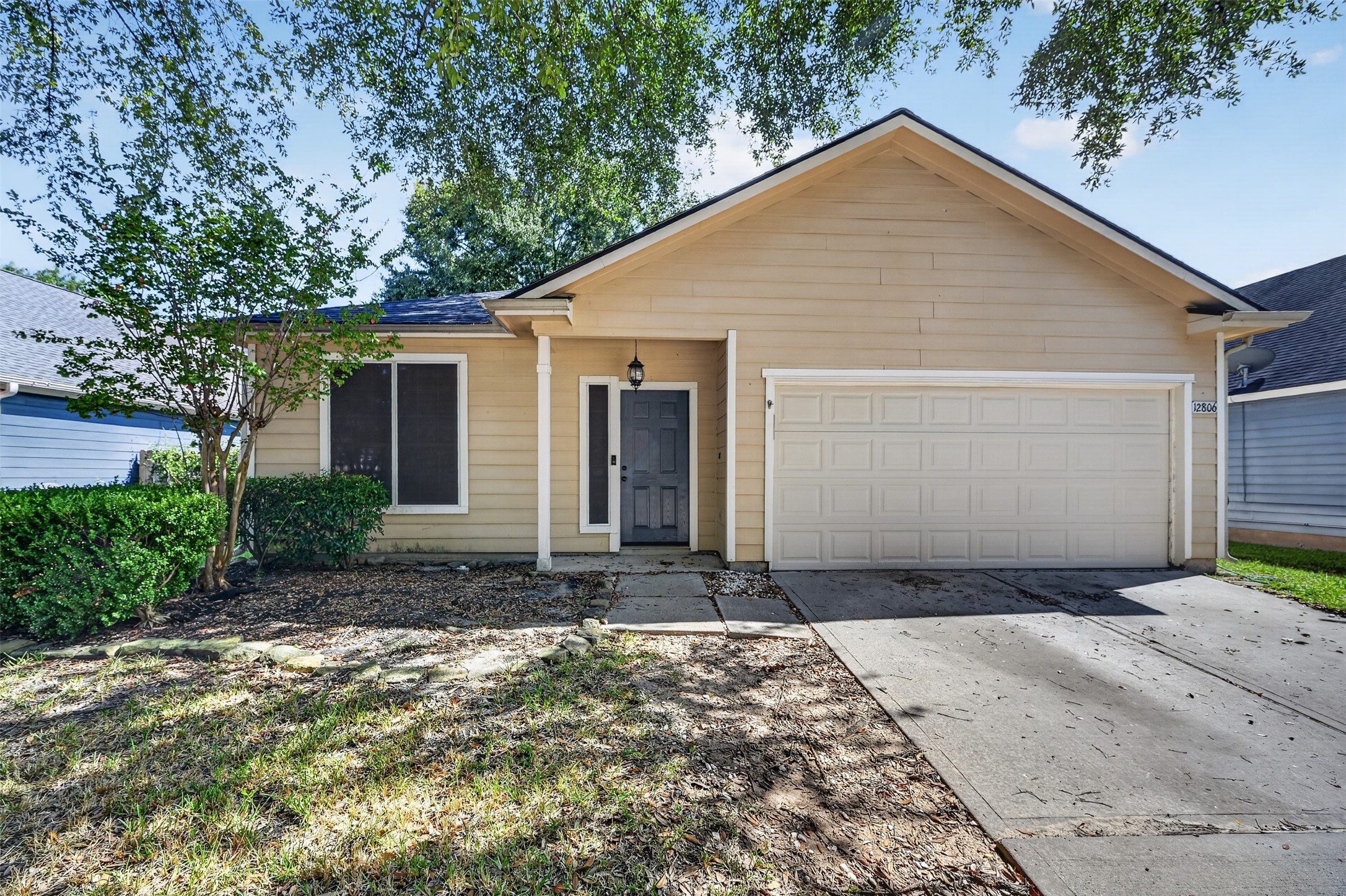 12806 Whistling Springs Drive Property Photo 1