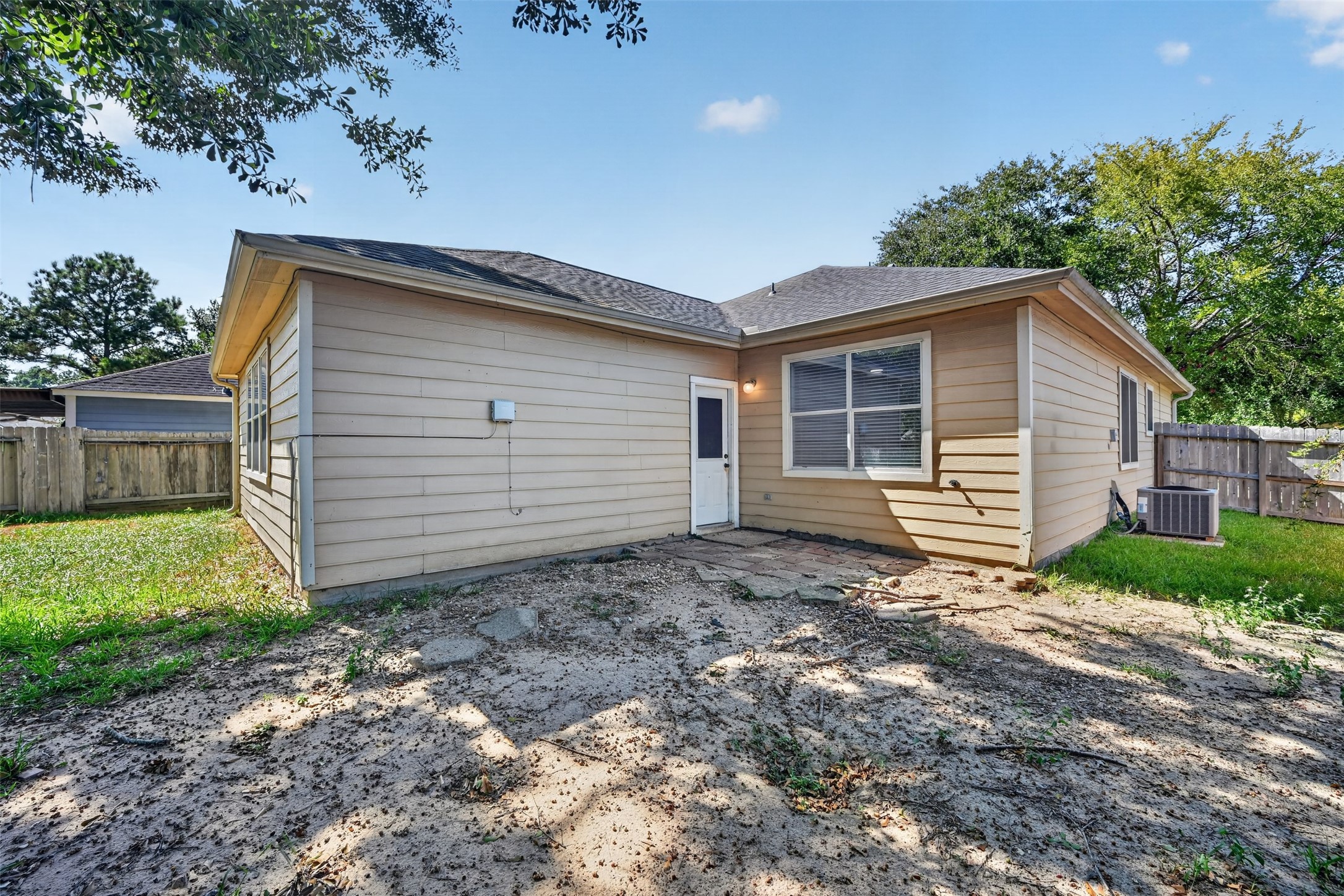 12806 Whistling Springs Drive Property Photo 41