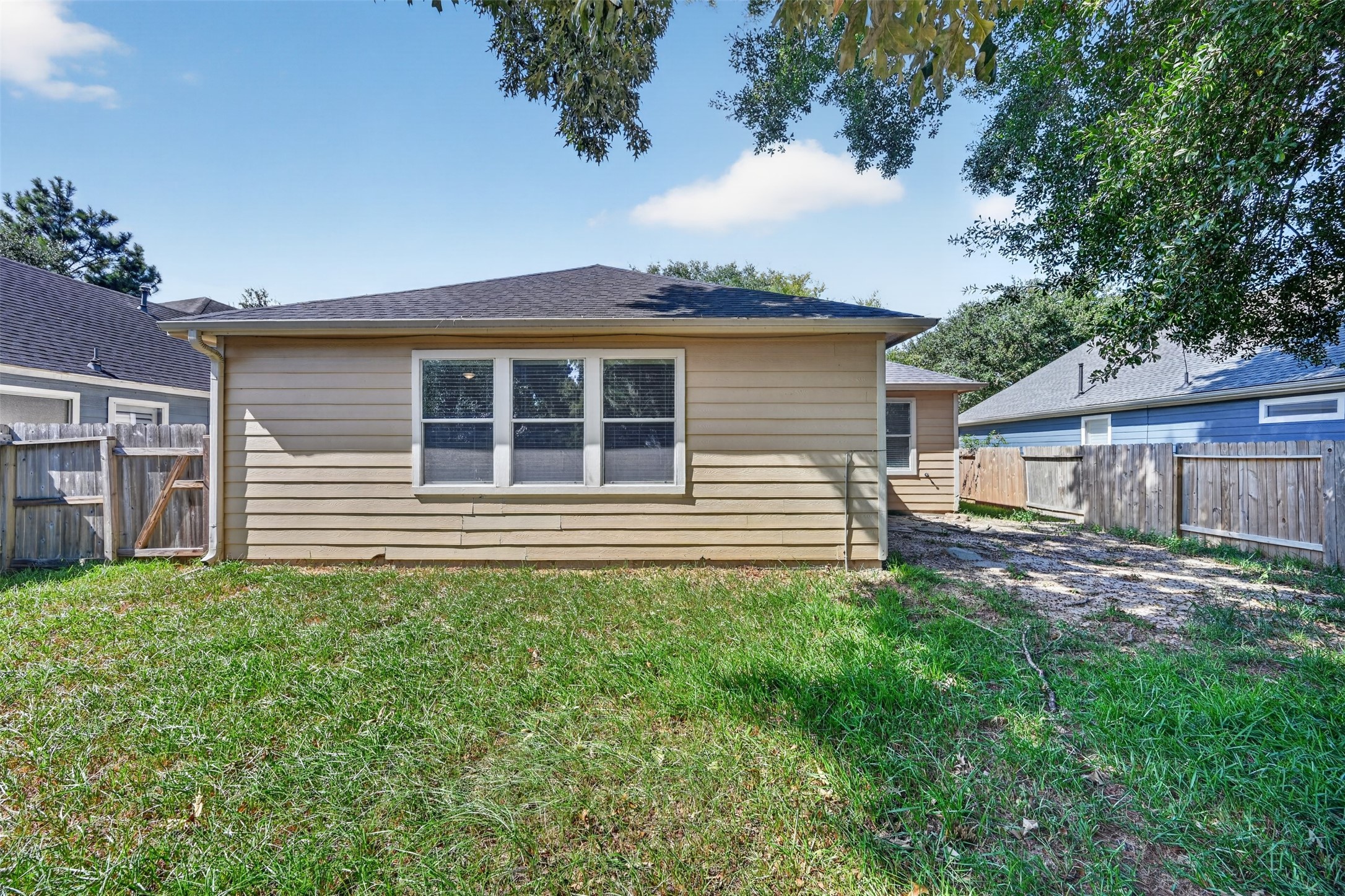12806 Whistling Springs Drive Property Photo 42
