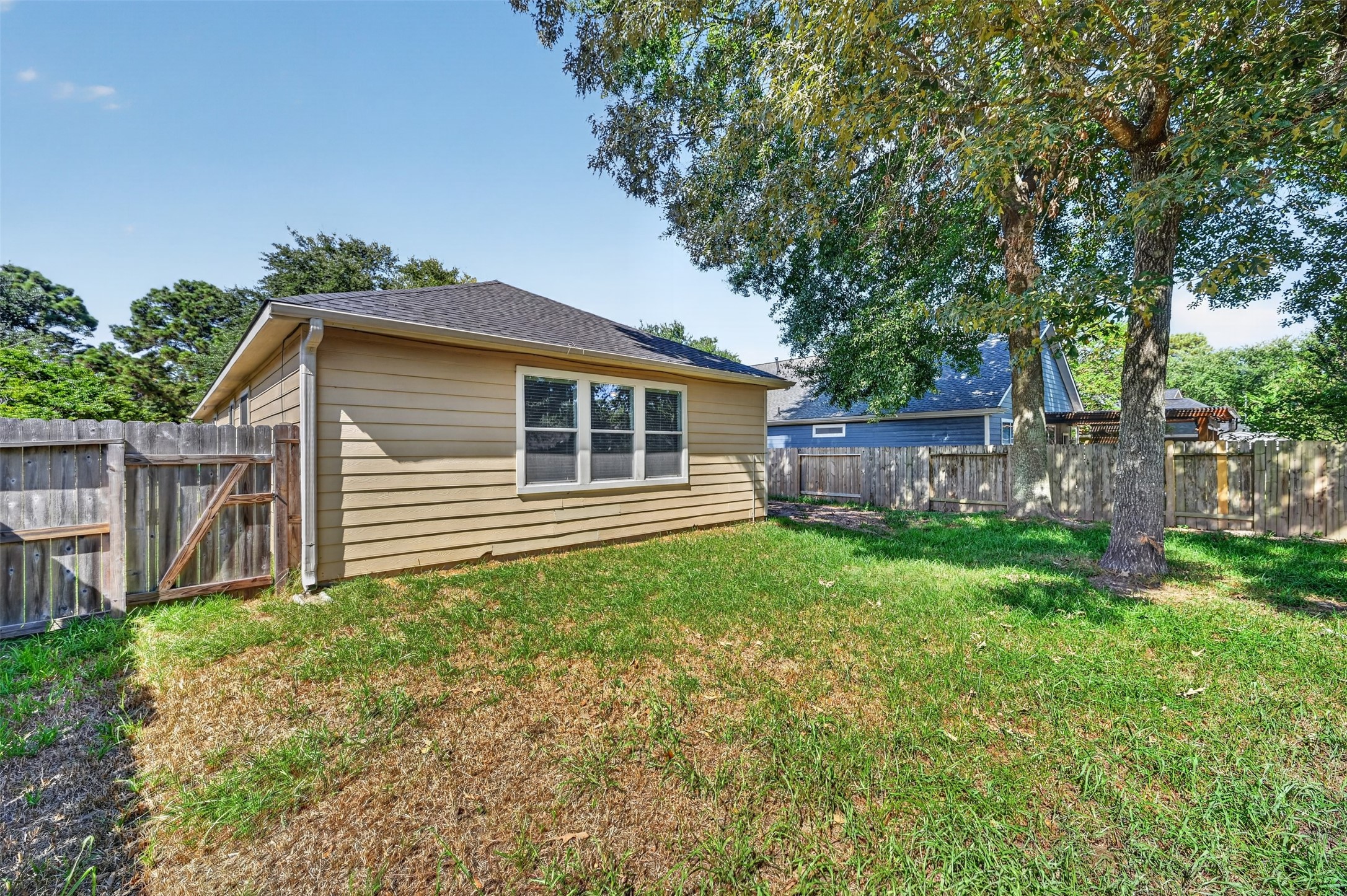 12806 Whistling Springs Drive Property Photo 43