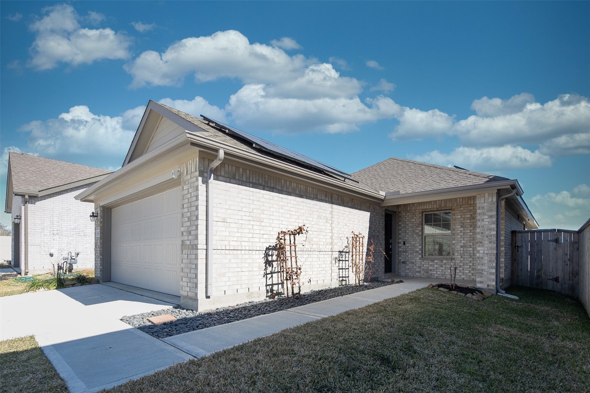 18450 White Stallion Lane Property Photo 2