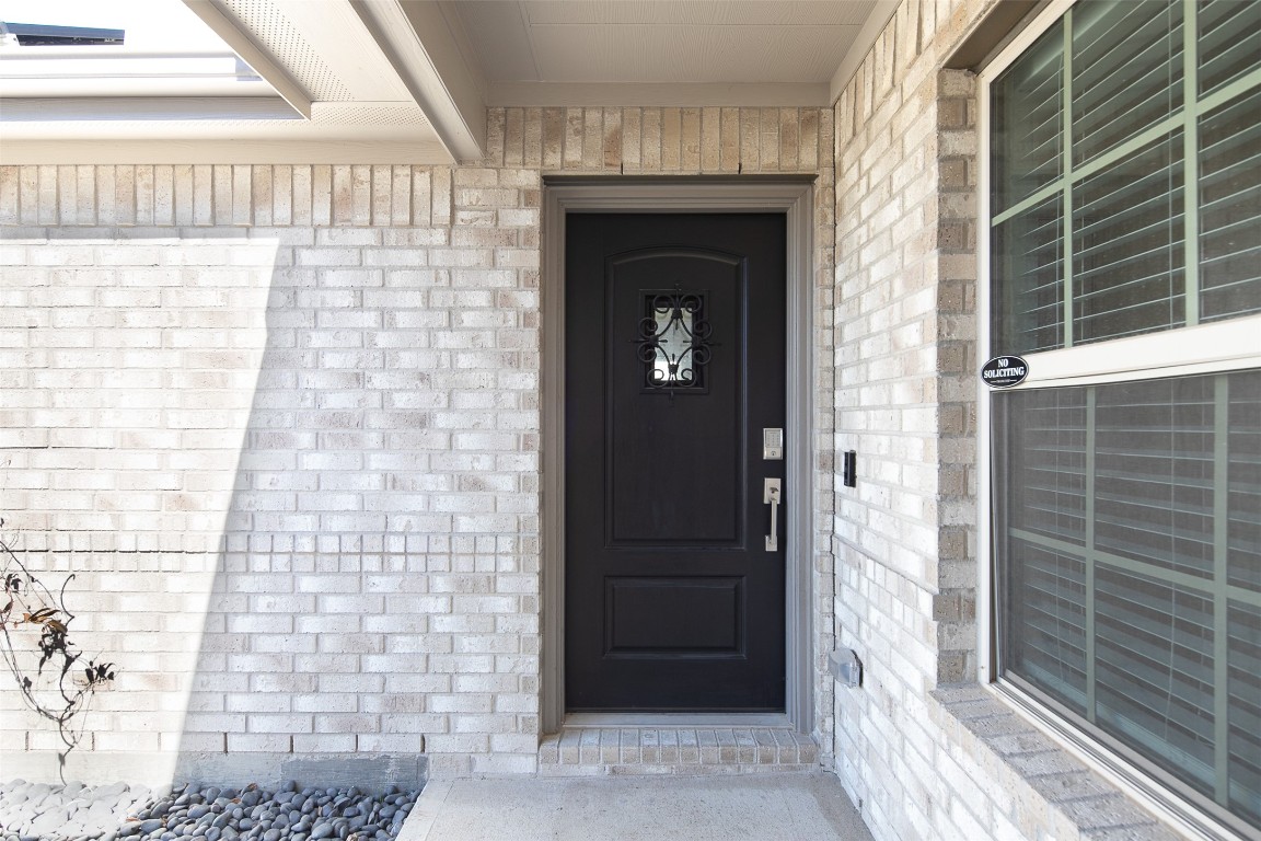 18450 White Stallion Lane Property Photo 3