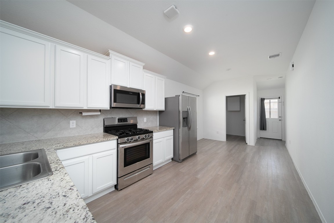 18450 White Stallion Lane Property Photo 6