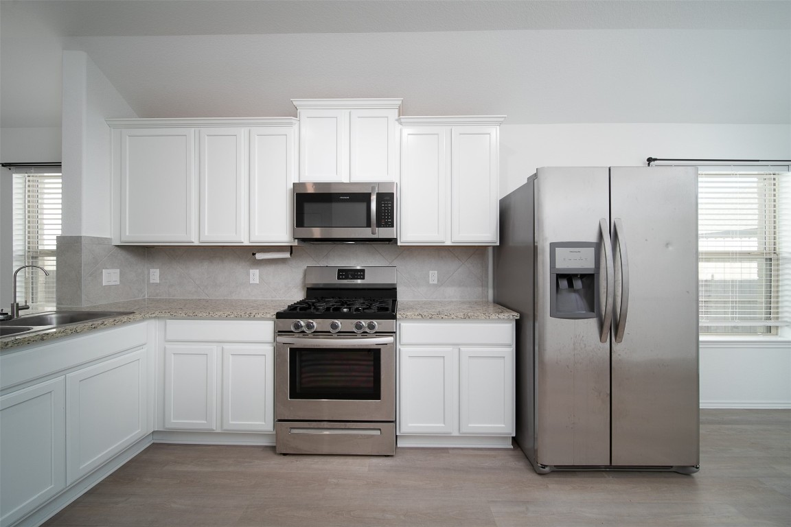 18450 White Stallion Lane Property Photo 9