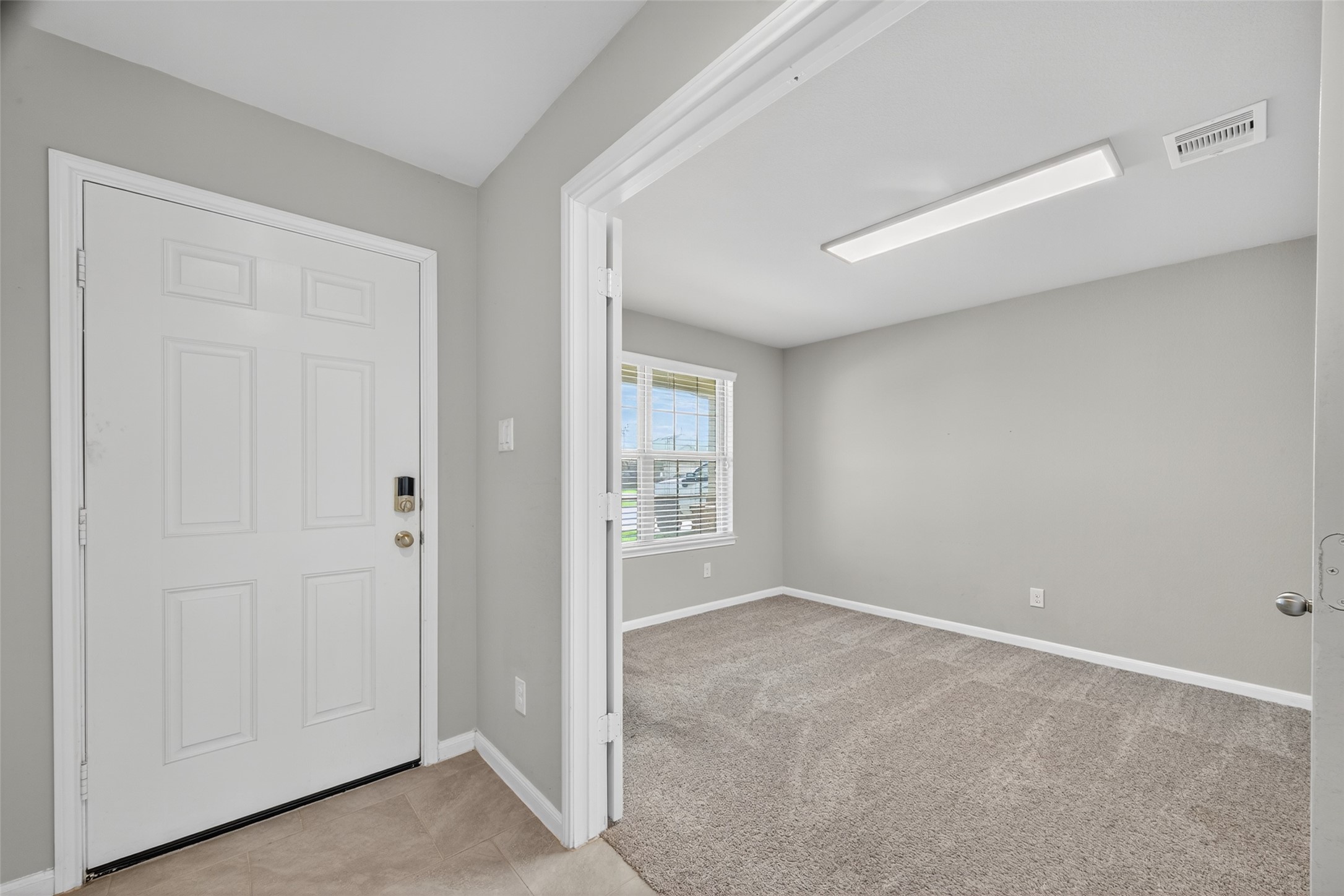 718 Harvest Bluff Drive Property Photo 4
