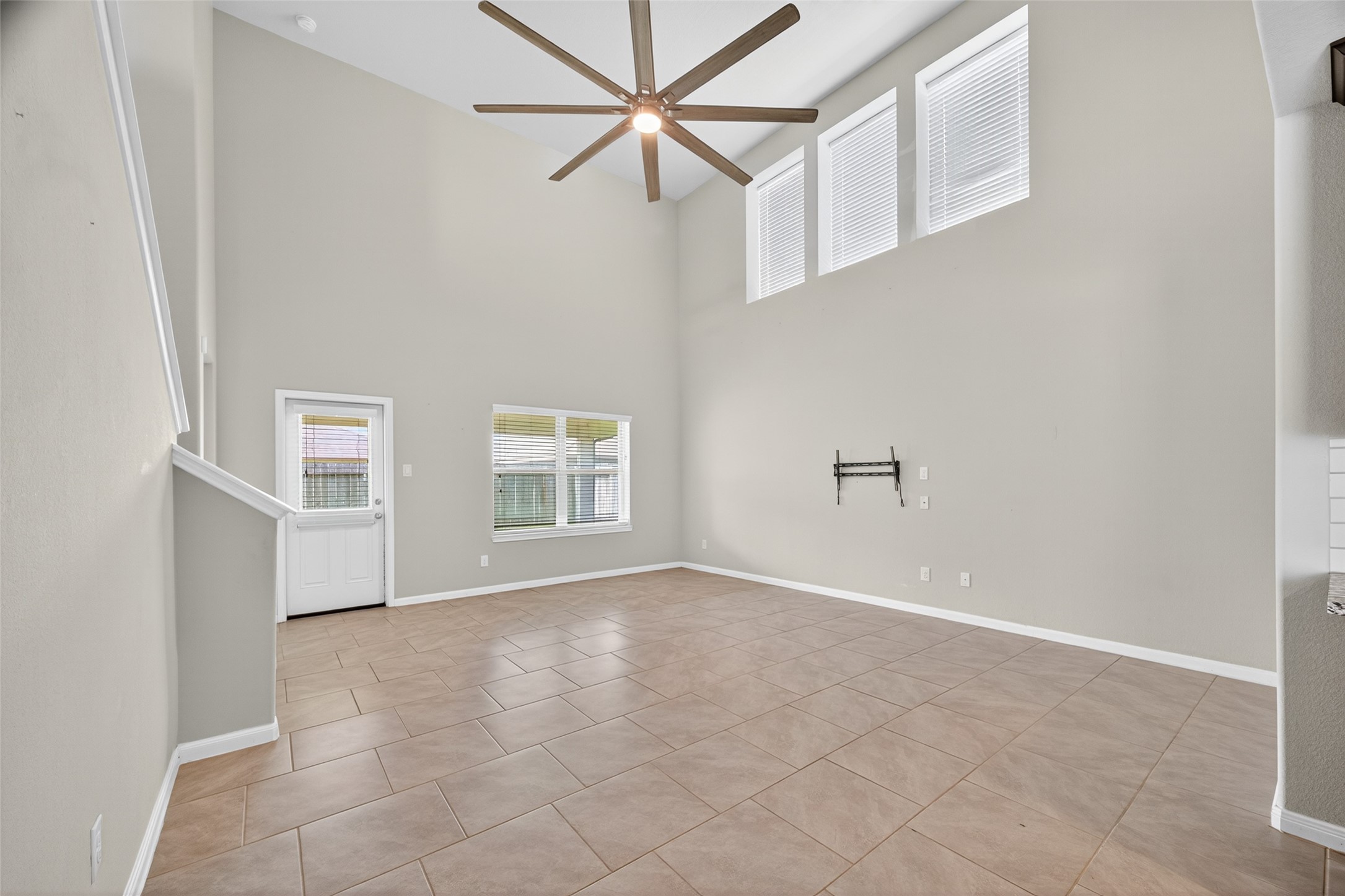 718 Harvest Bluff Drive Property Photo 5