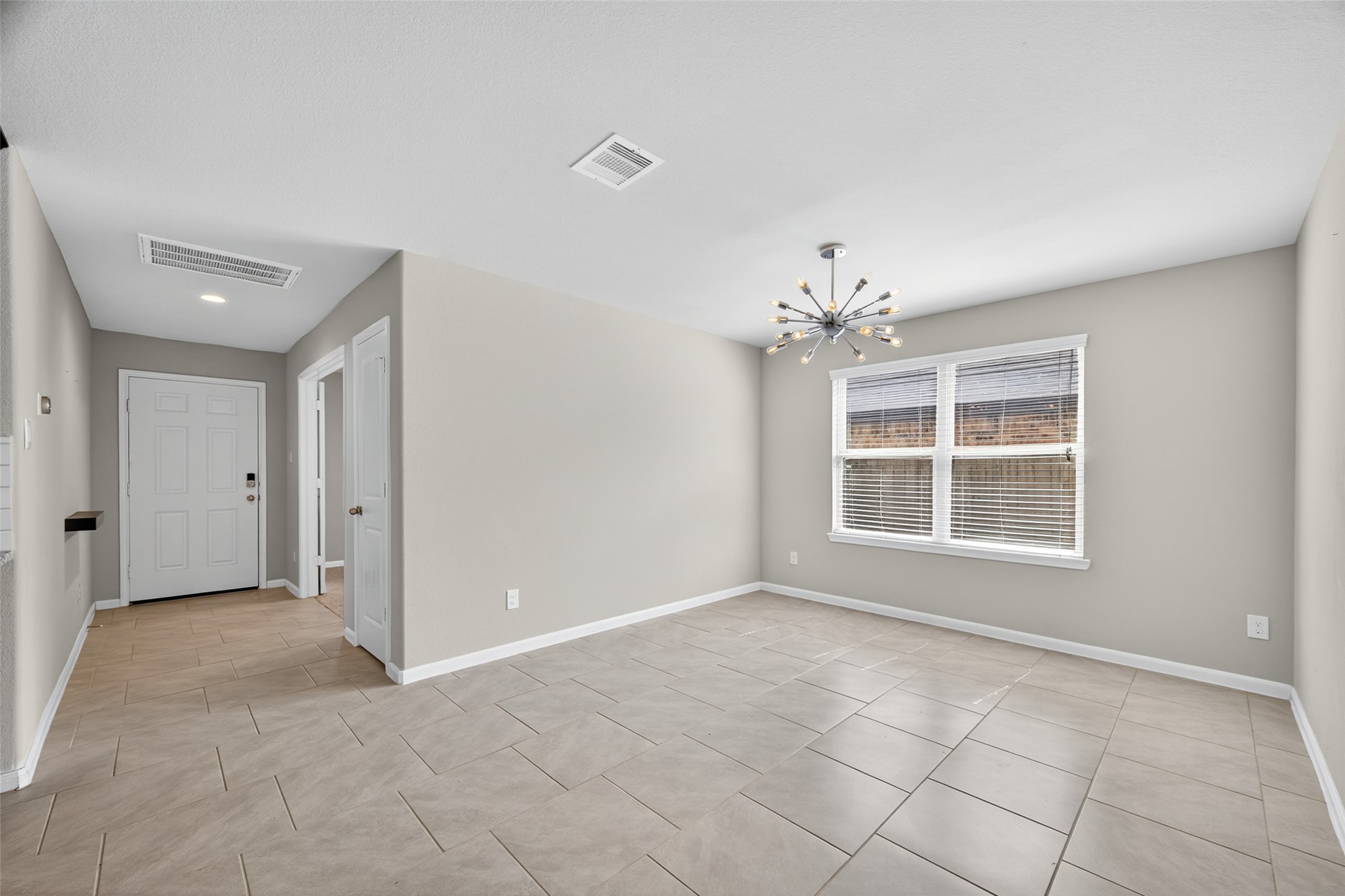 718 Harvest Bluff Drive Property Photo 13