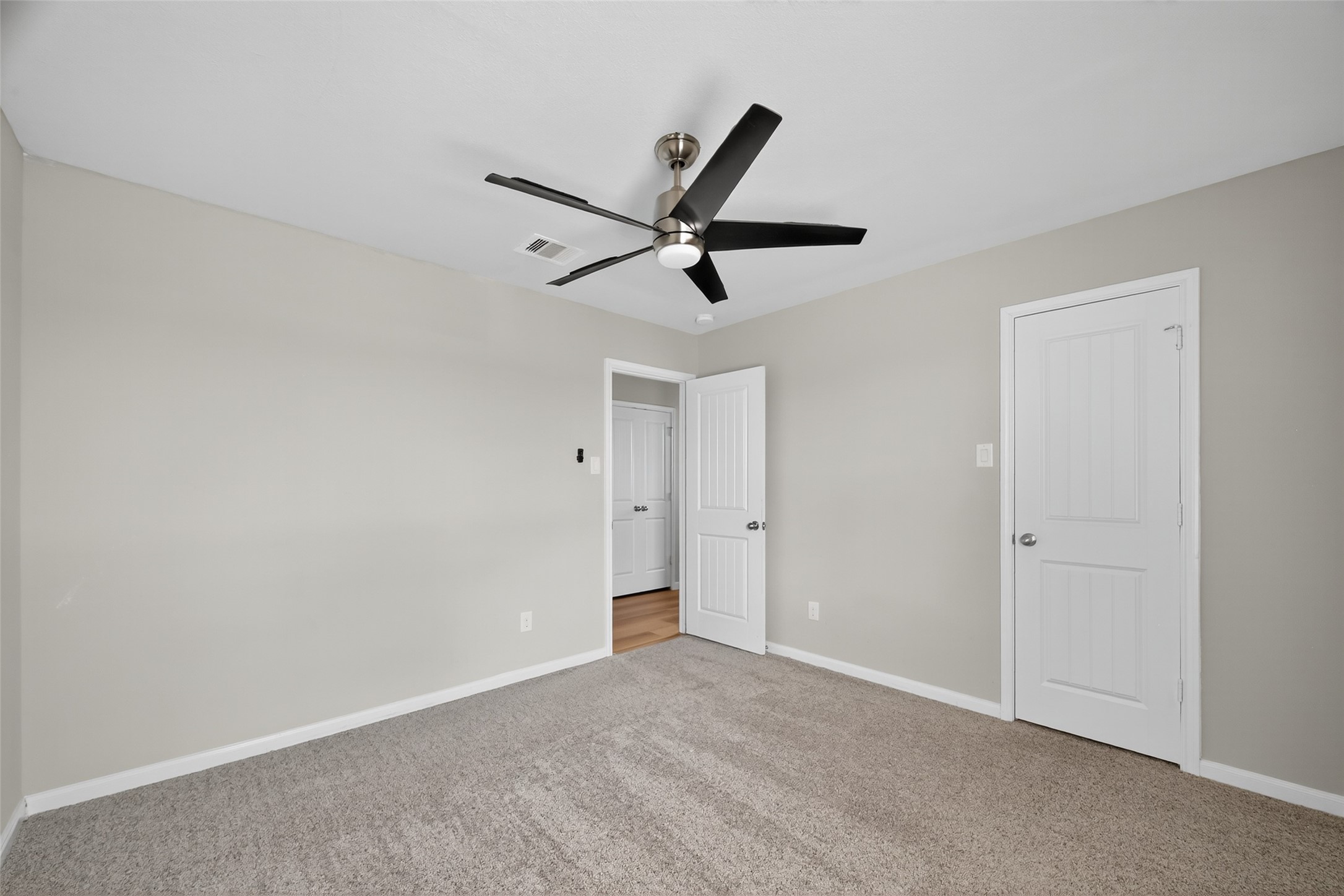 718 Harvest Bluff Drive Property Photo 23
