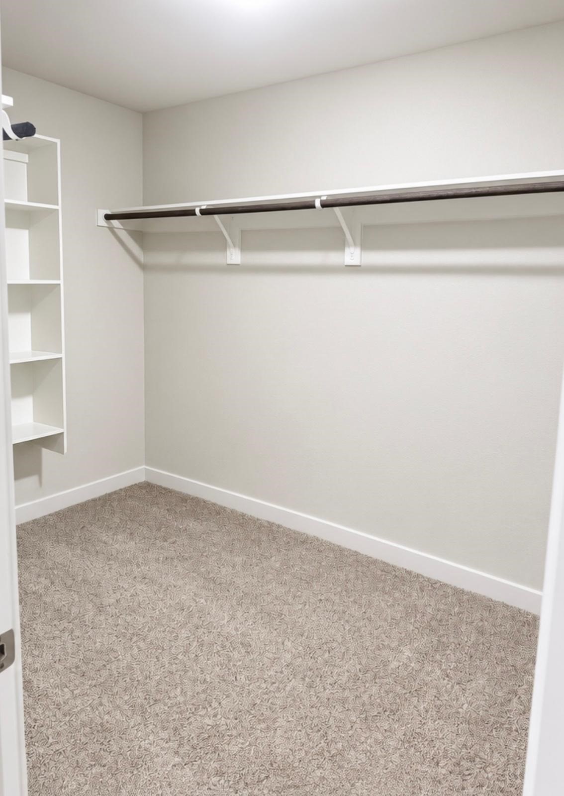 21223 Shore Bluff Drive Property Photo 14