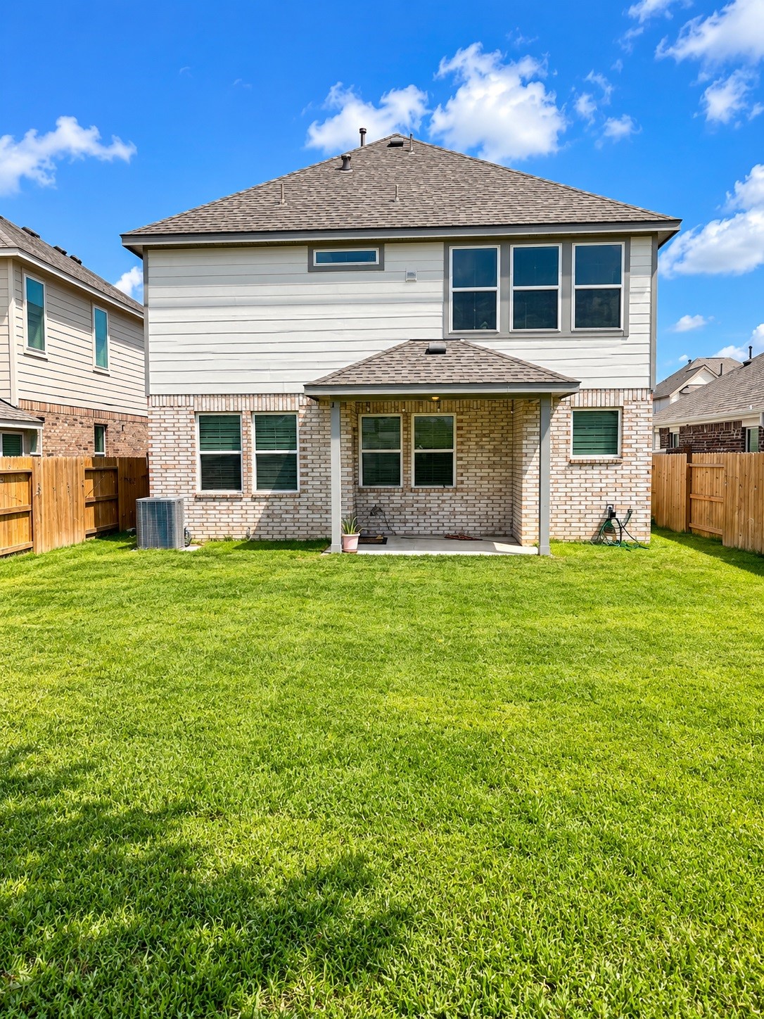 21223 Shore Bluff Drive Property Photo 19