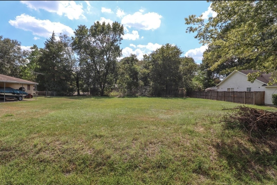 9395 Josey Street Property Photo 5
