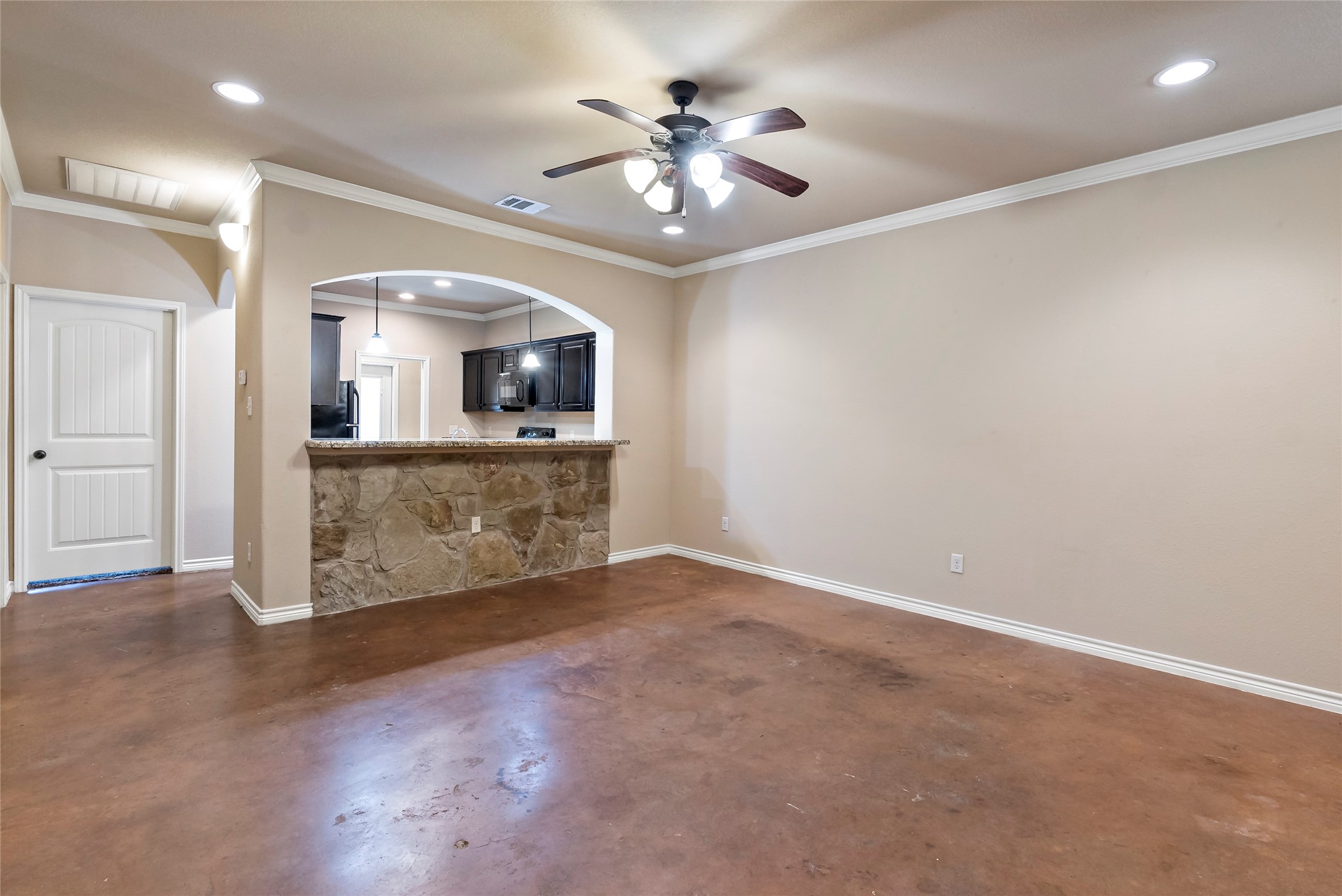 113 Armored Avenue Property Photo 5