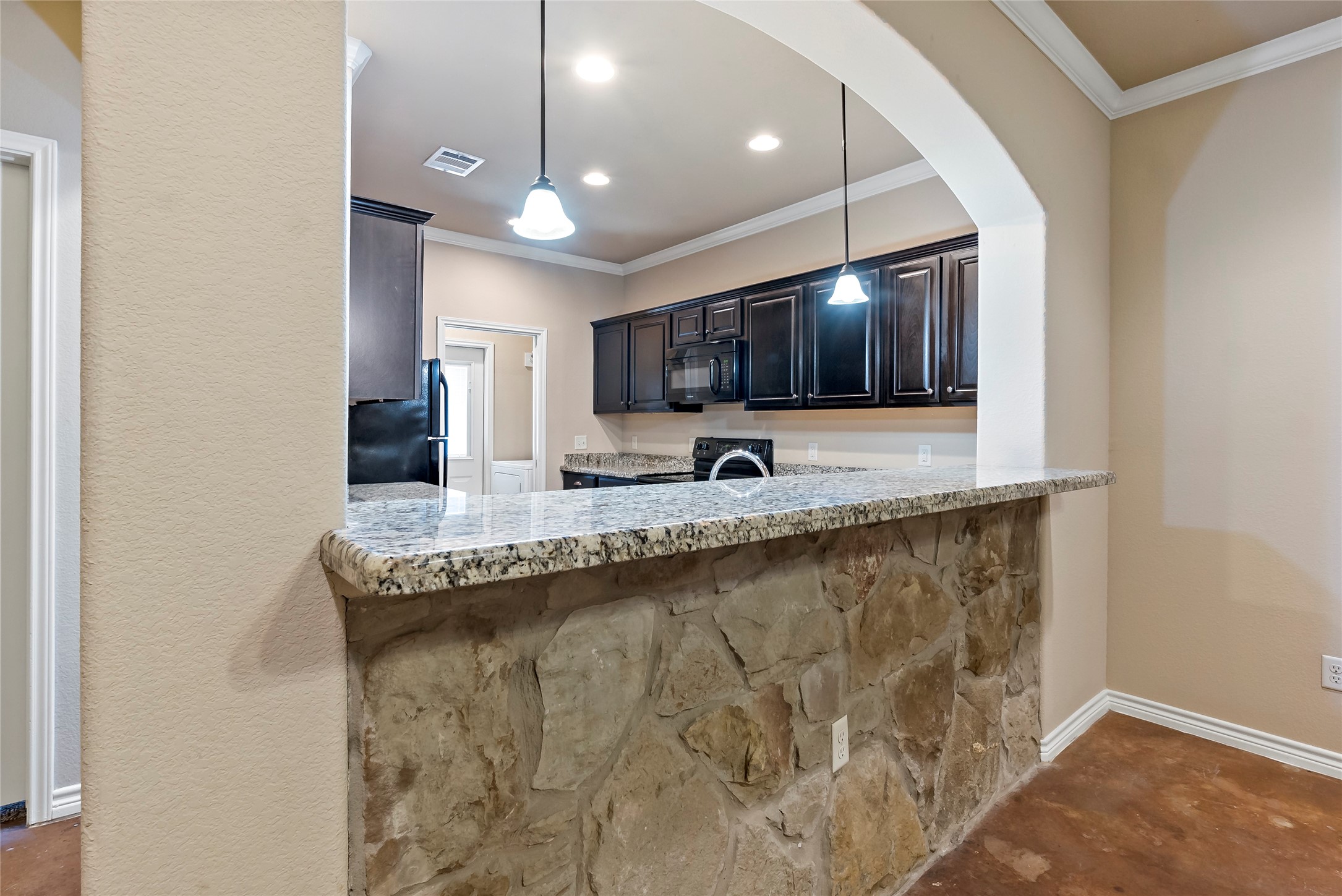 113 Armored Avenue Property Photo 7