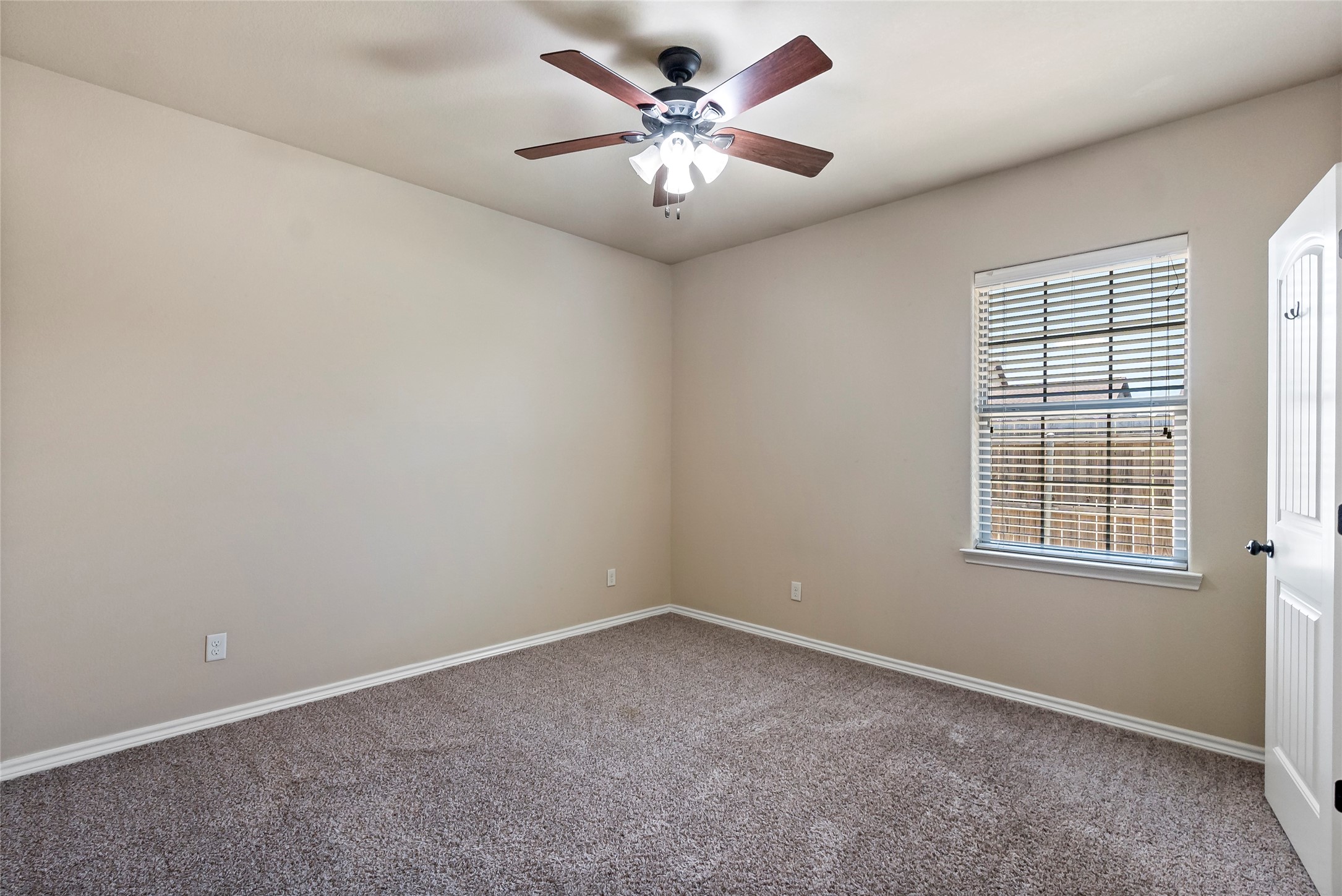 113 Armored Avenue Property Photo 17