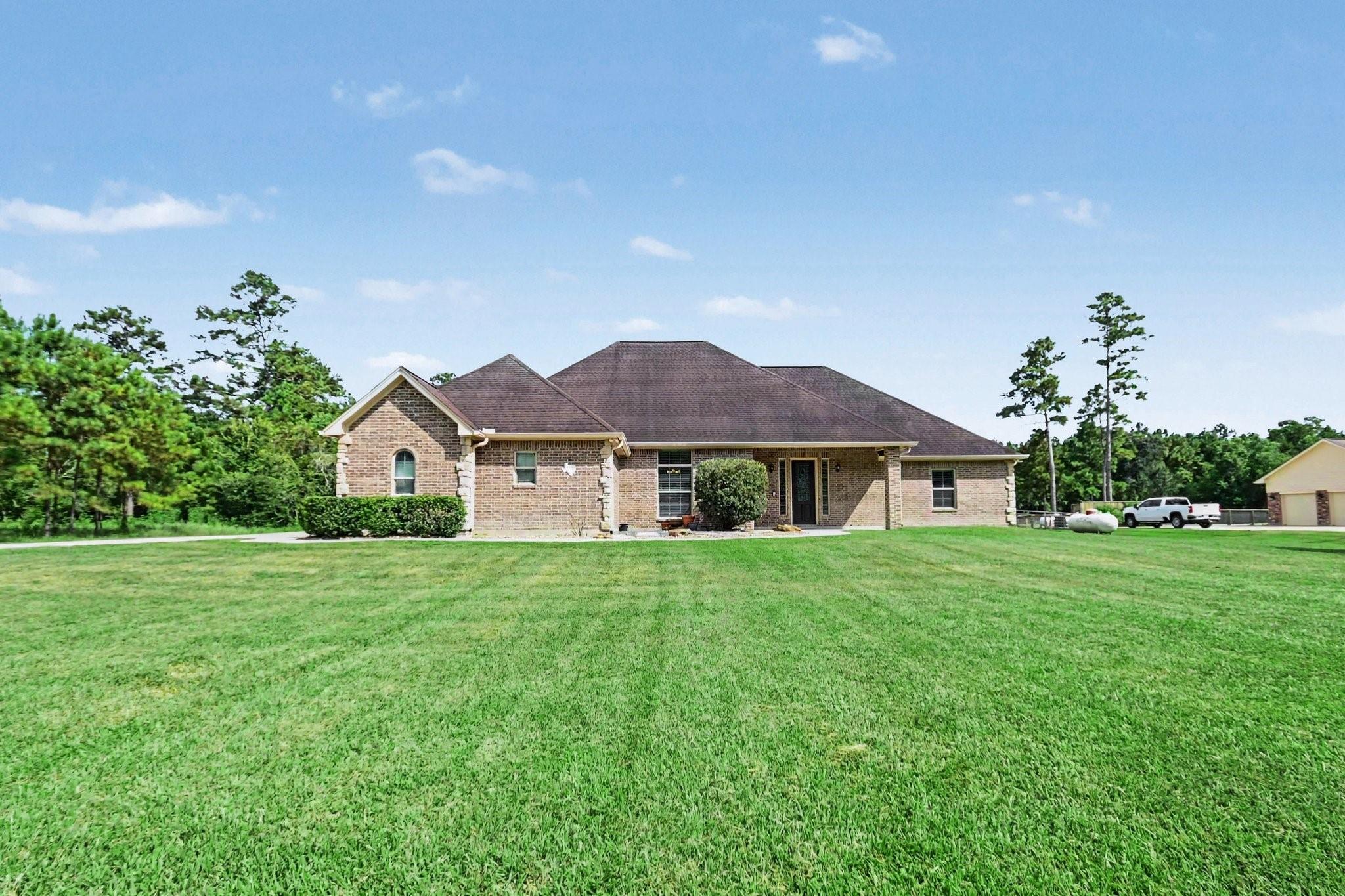 7211 Bayou Timbers Drive Property Photo 2