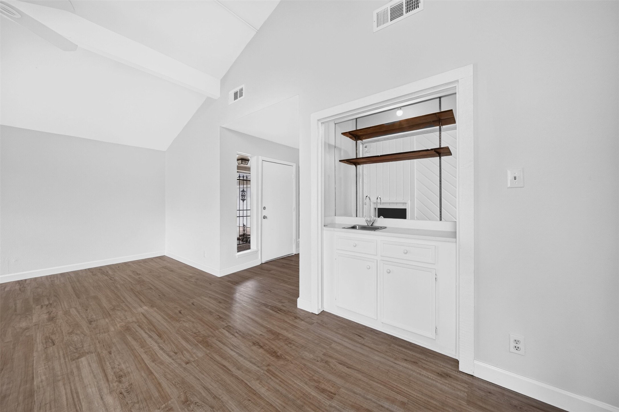 1826 Hilton Head Drive Property Photo 11