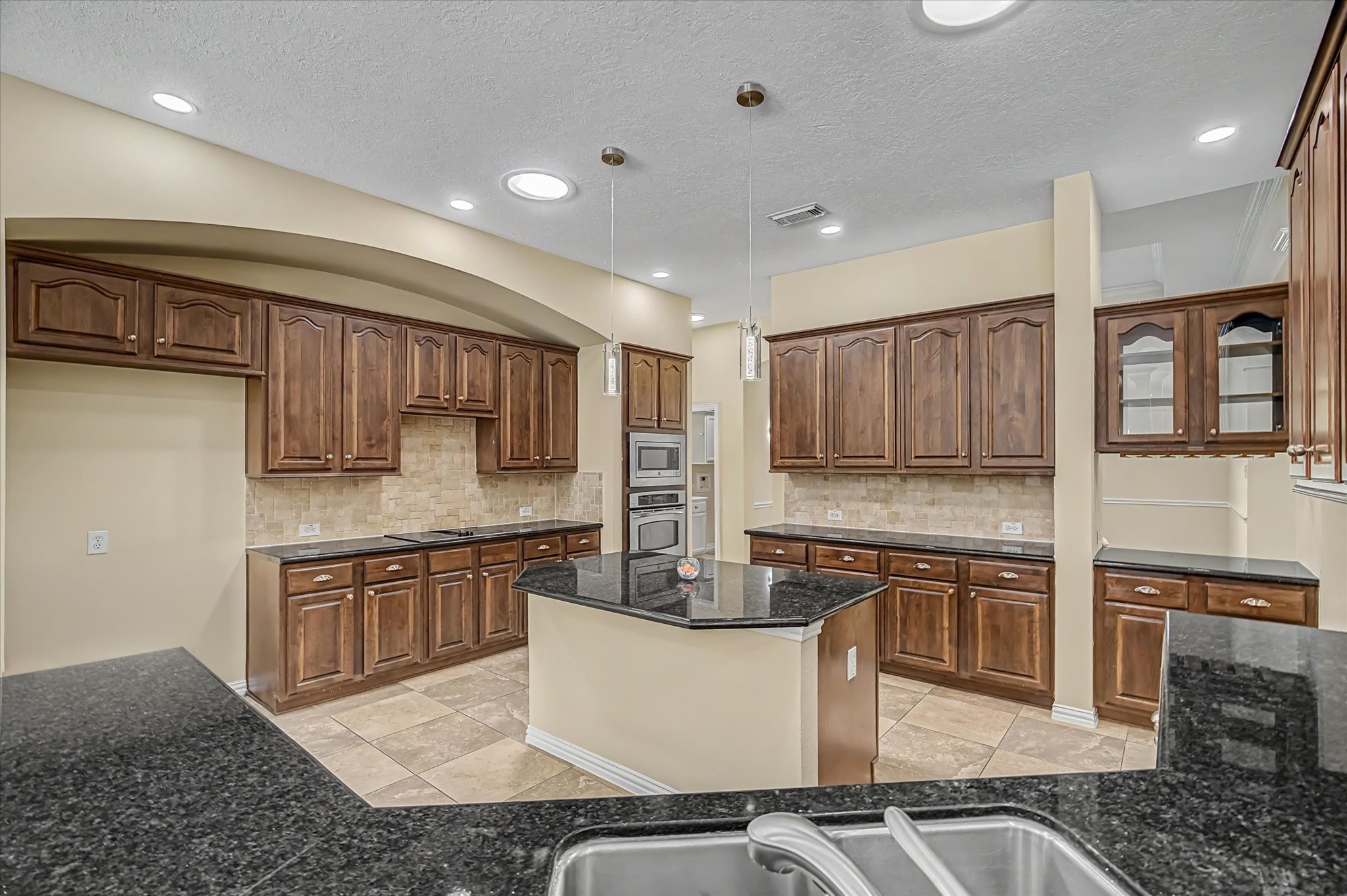 17114 Calico Peak Way Property Photo 10