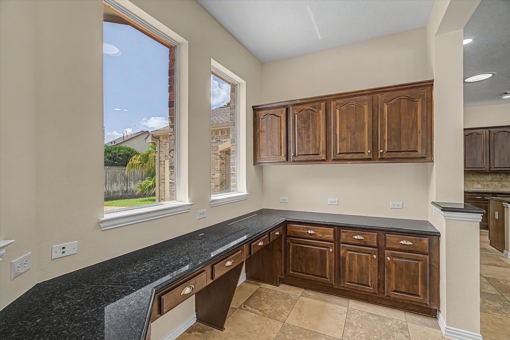 17114 Calico Peak Way Property Photo 13