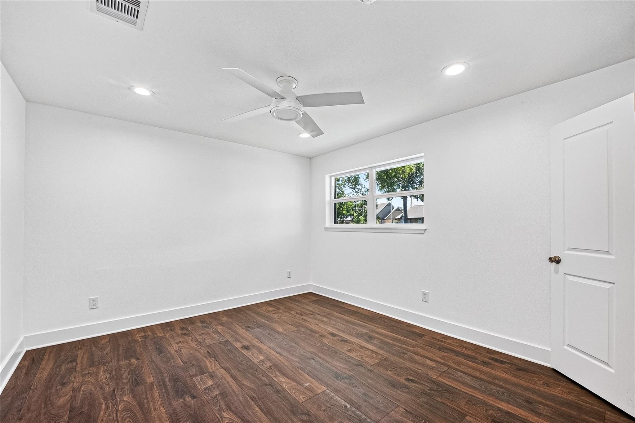 1338 Seaspray Court, Houston Tx 77008 Property Photo 36