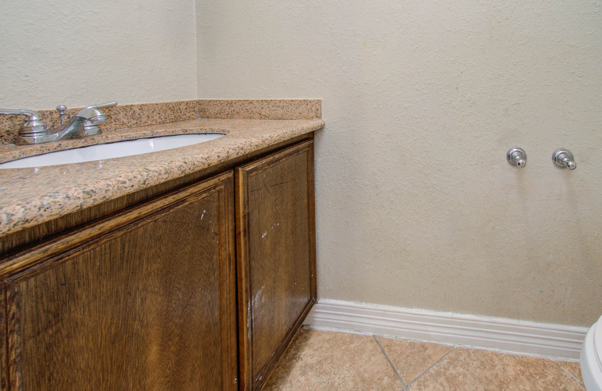 5012 Higgins Street Property Photo 5