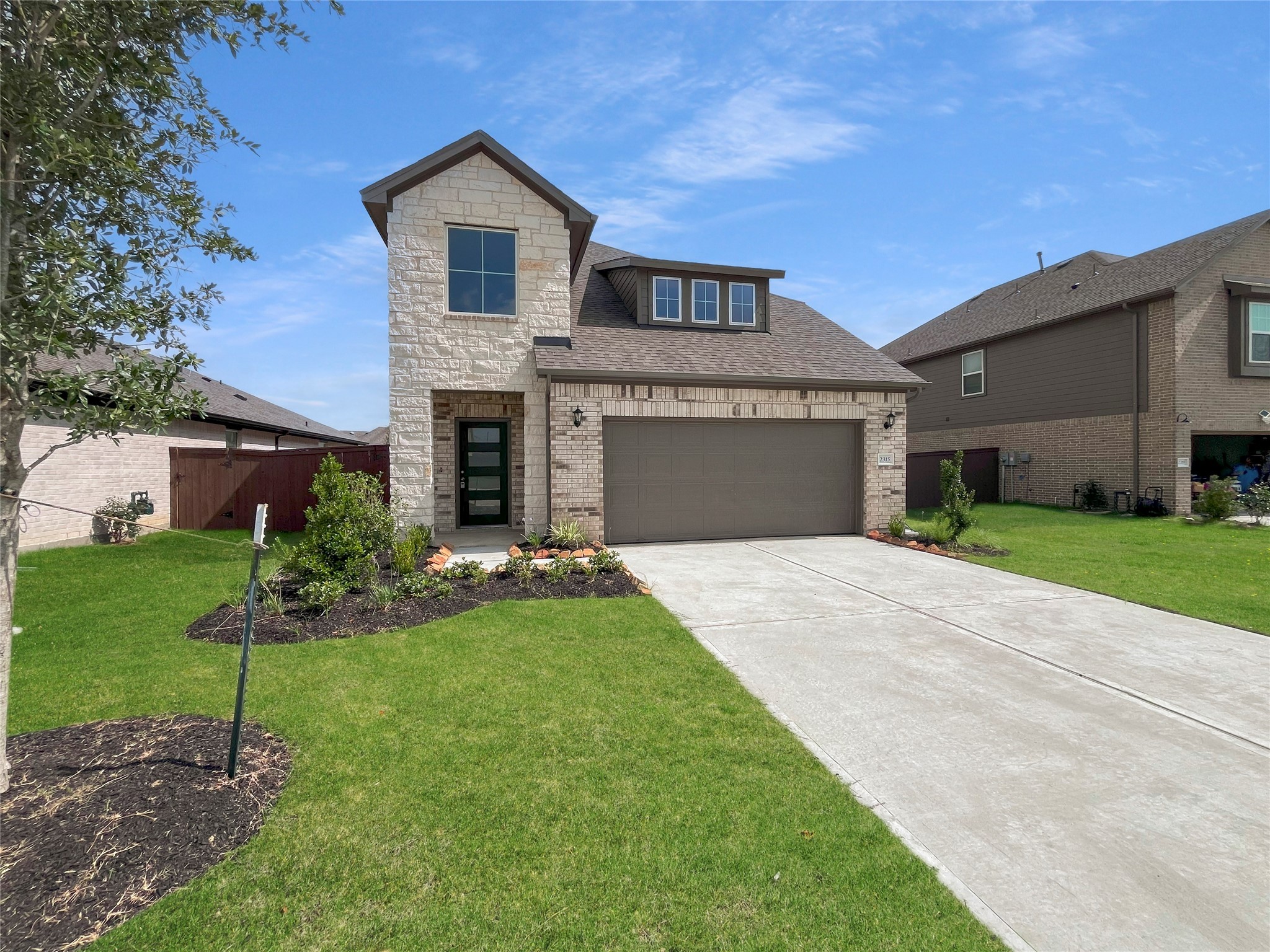 2315 Gentle Breeze Lane Property Photo 1