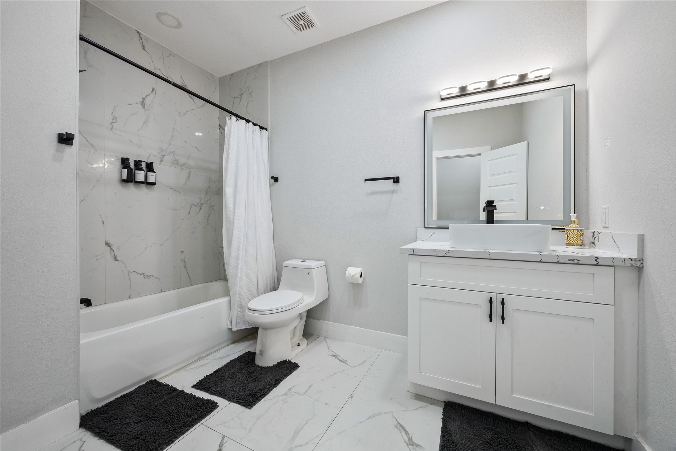3614 Jipsie Lane A Property Photo 6