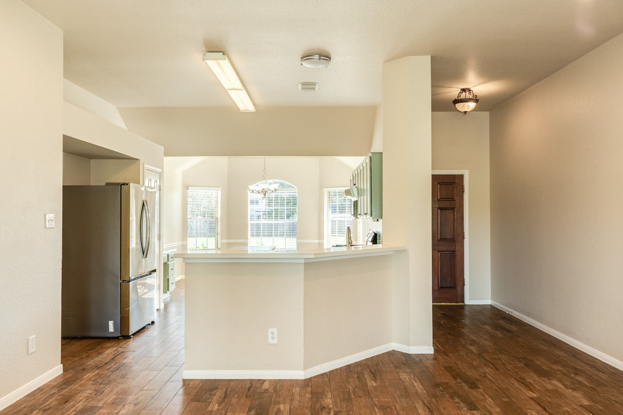 3425 Van Ness Drive Property Photo 4